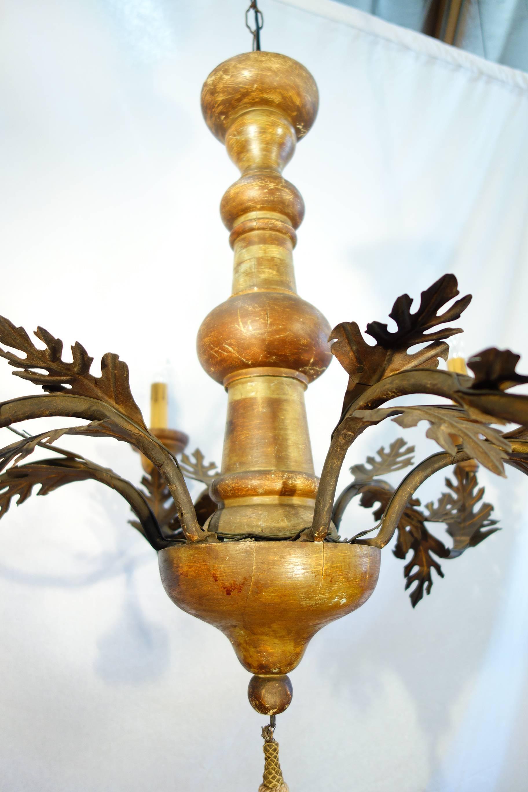 19th Century Antique Venetian Hand-Painted Wood 6-arm Chandelier 2