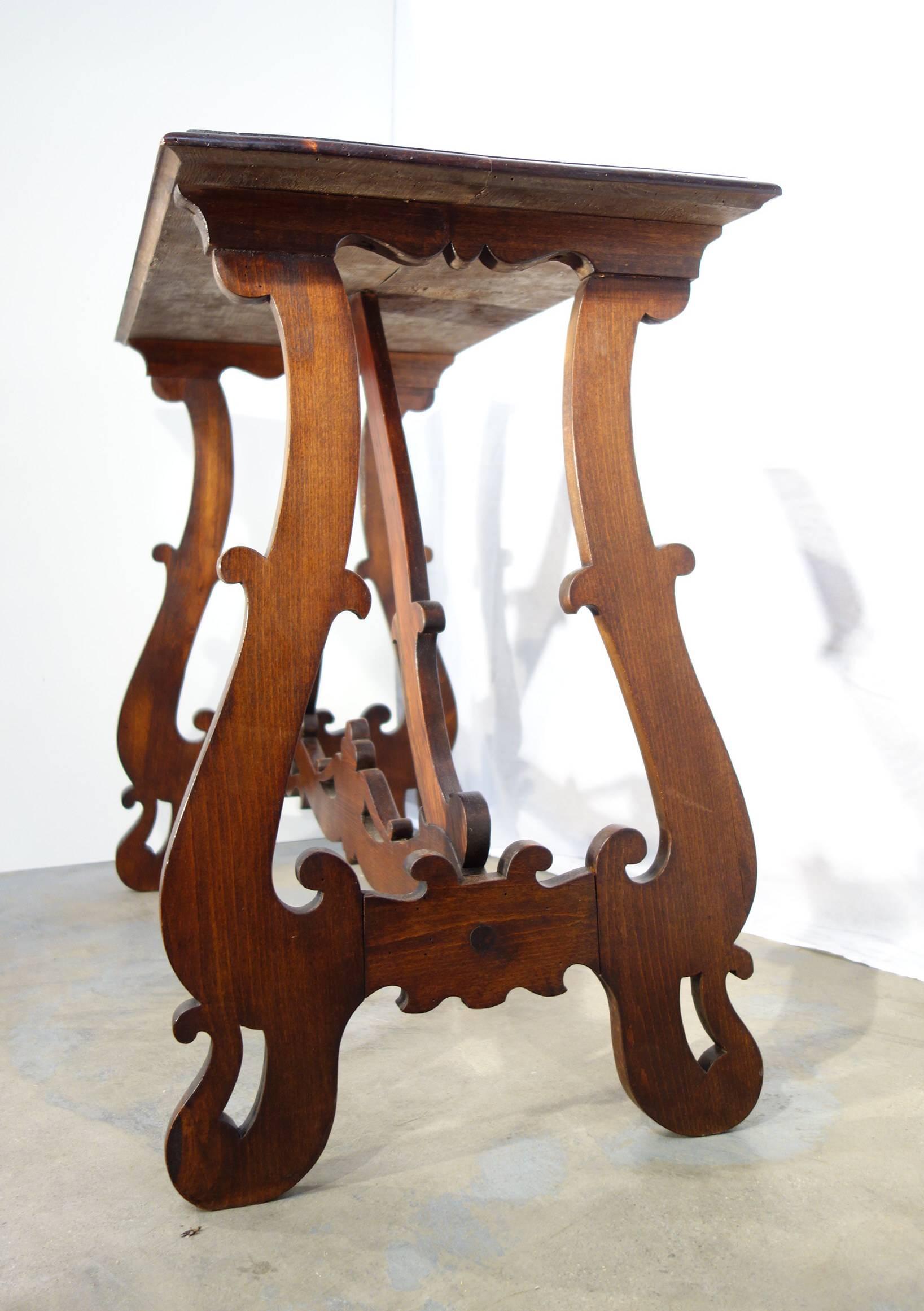 19th Century Tuscan Refectory Style Walnut Table In Good Condition In Encinitas, CA