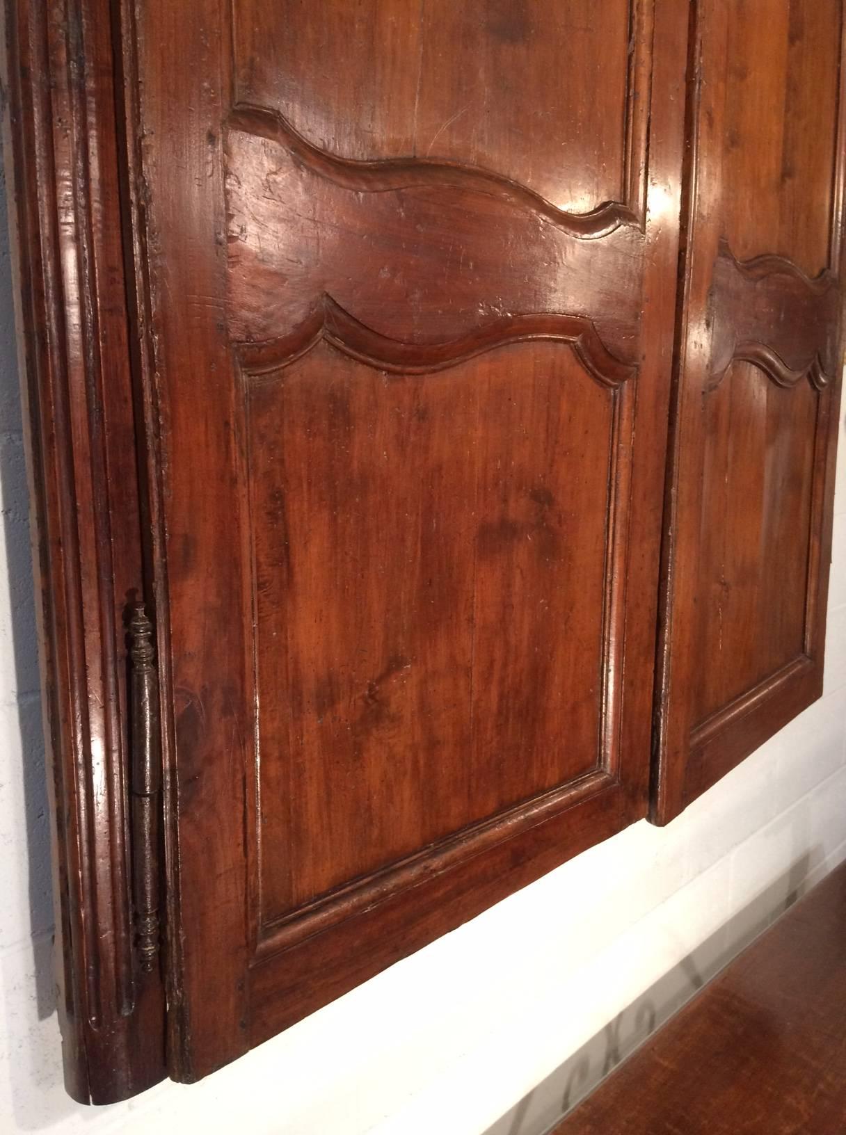 18th Century Antique French Walnut Window Blind Doors Ca 1760 In Good Condition In Encinitas, CA
