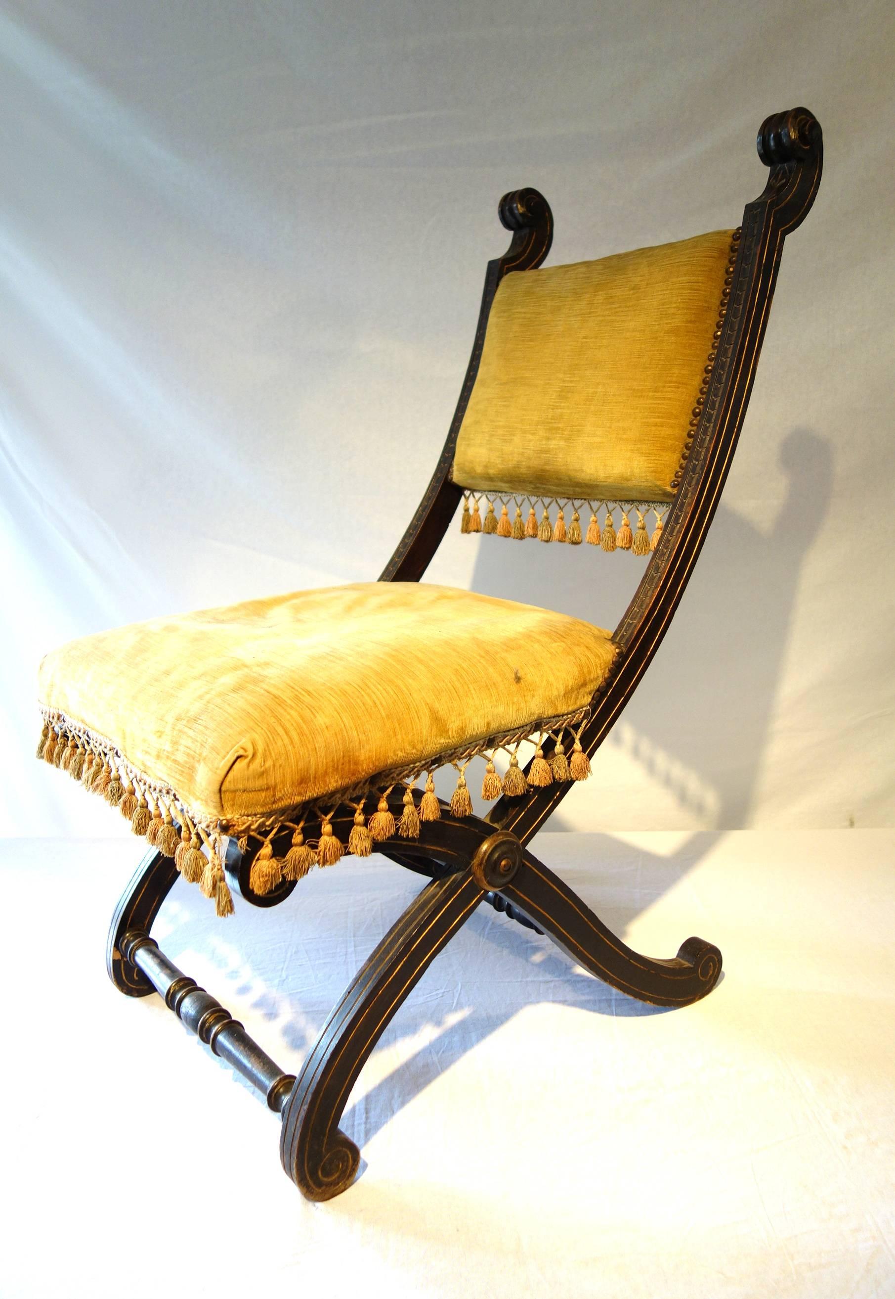 Antique Italian Renaissance Boudoir or Bedroom Chair Circa 1860 In Good Condition In Encinitas, CA