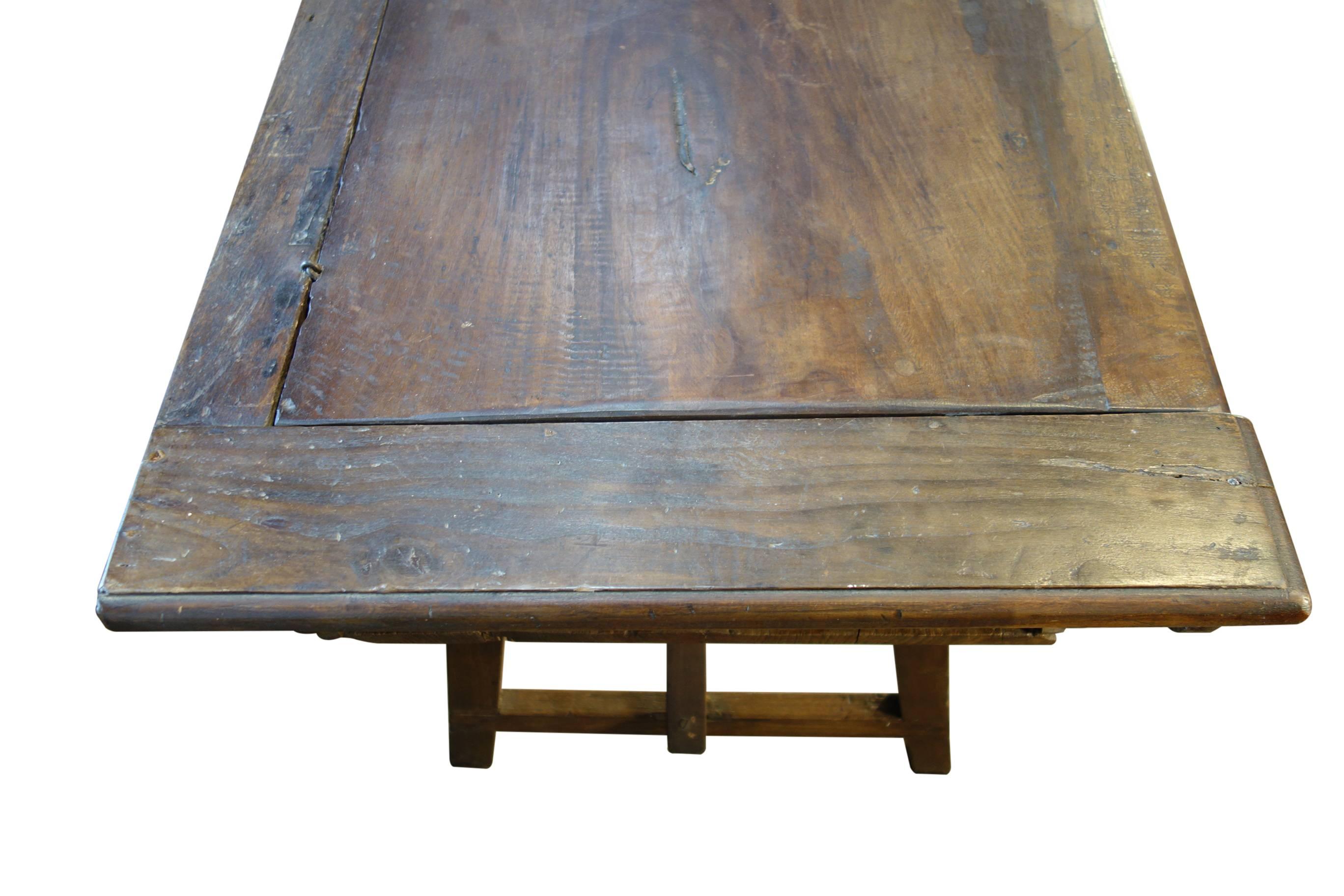 Early 19th Century Italian Tuscan Farmhouse Kitchen Madia Bread Table Ca 1820 In Excellent Condition In Encinitas, CA