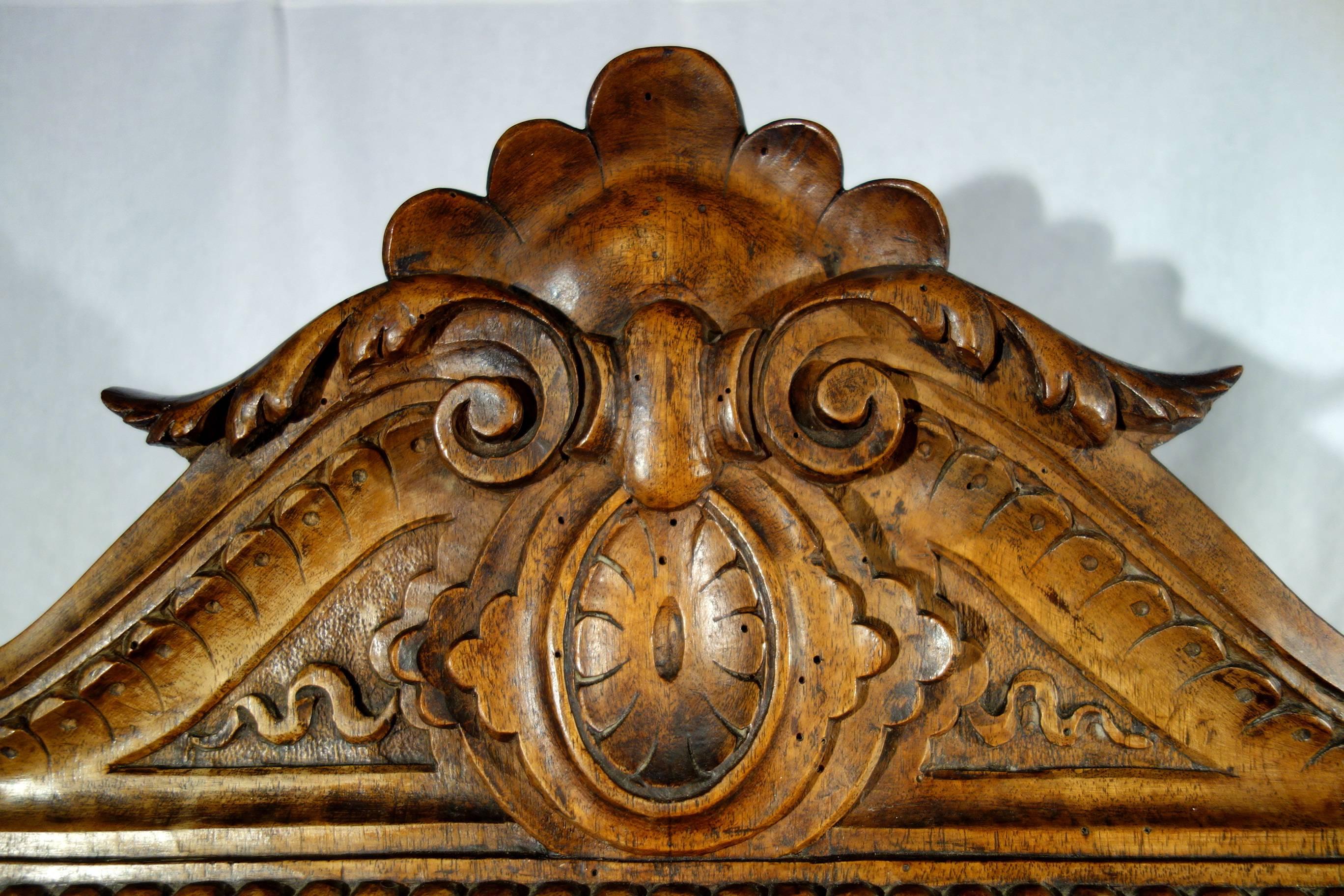 19th Century Antique Italian Hand Carved Pair Sgabelli Chairs Valentino Besarel 3