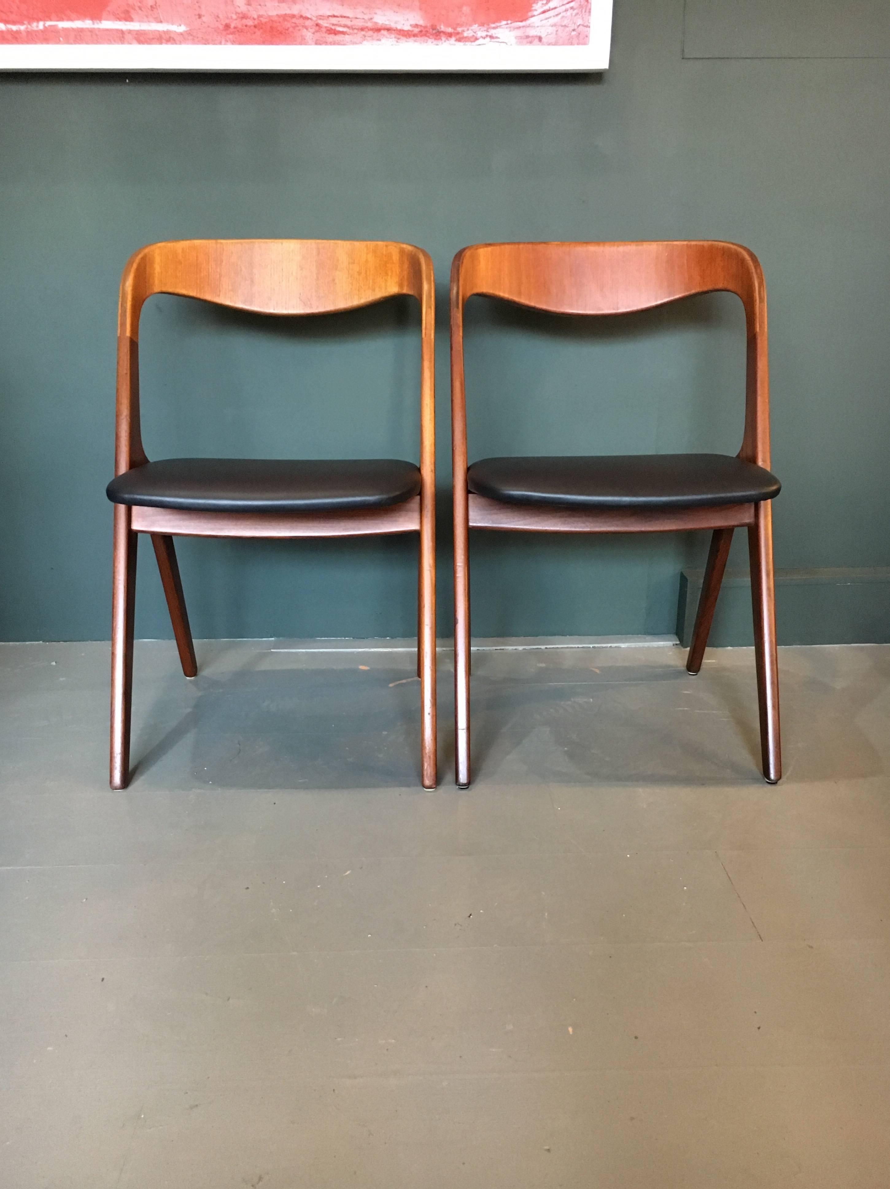 Johannes Andersen Dining Chairs, Set of Ten, Reupholstered In Good Condition In London, GB