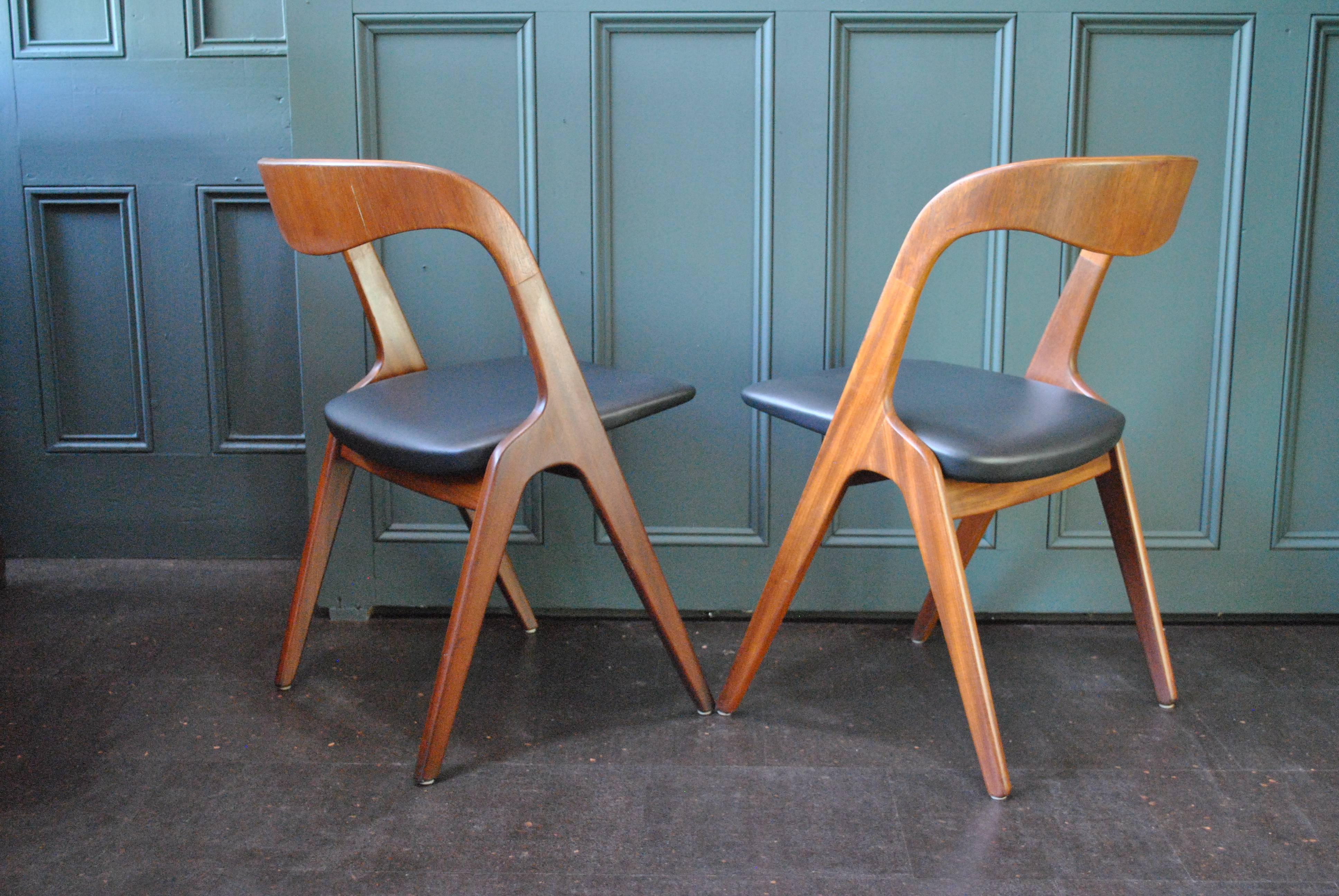 10 Danish Midcentury Dining Chairs by Johannes Andersen, Reupholstered 6