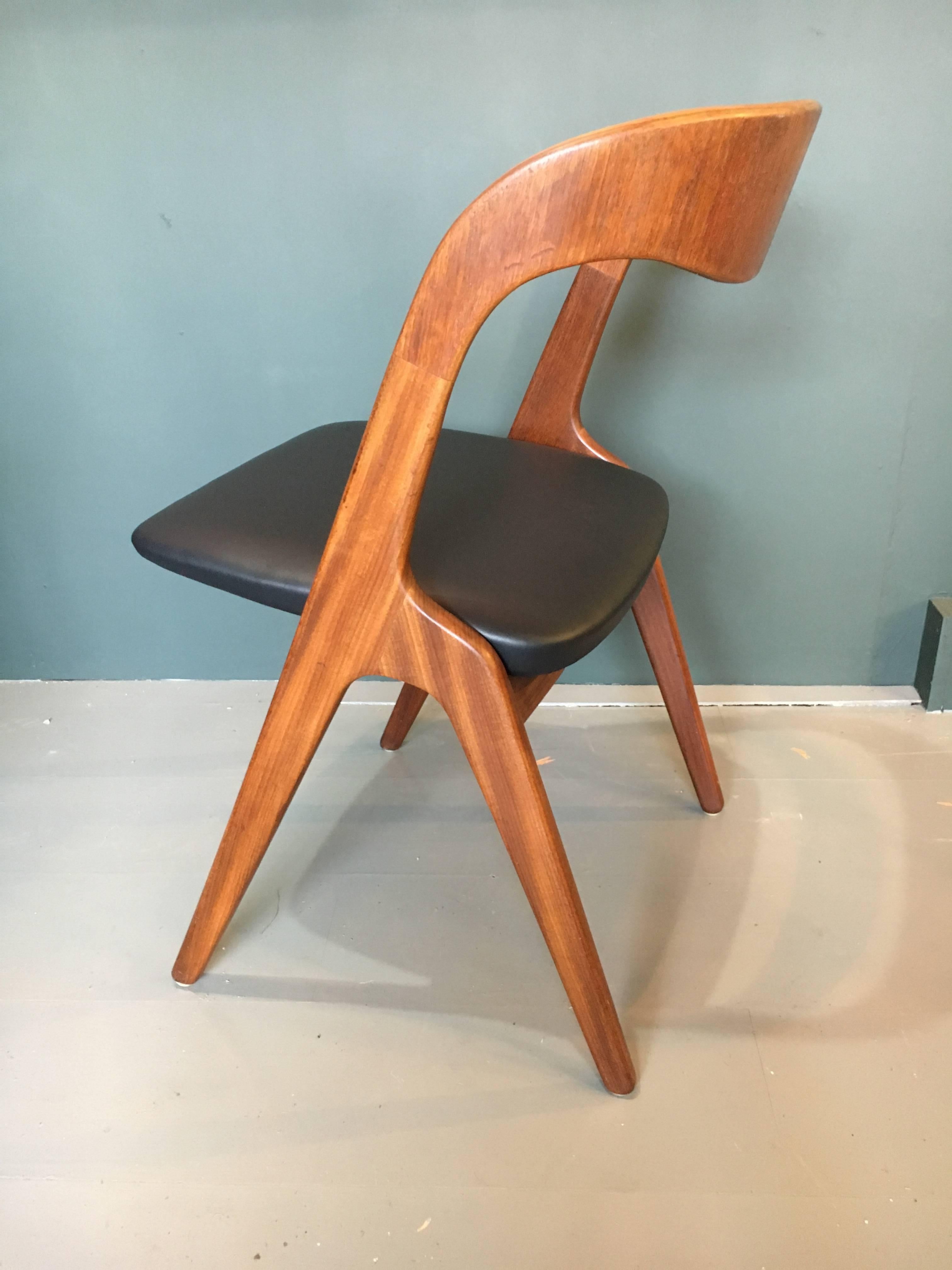 10 Danish Midcentury Dining Chairs by Johannes Andersen, Reupholstered 9