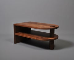 Mesa baja escalonada de nogal artesanal