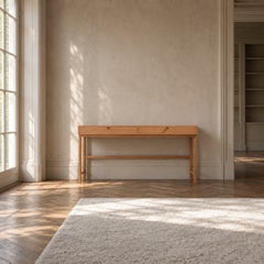 Scrivania in rovere inglese realizzata a mano e personalizzabile da SUM Furniture