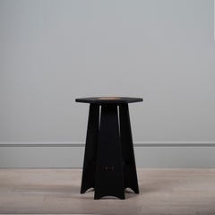 Handcrafted Scorched OAK Beistelltisch