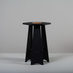 Handcrafted Scorched OAK Beistelltisch