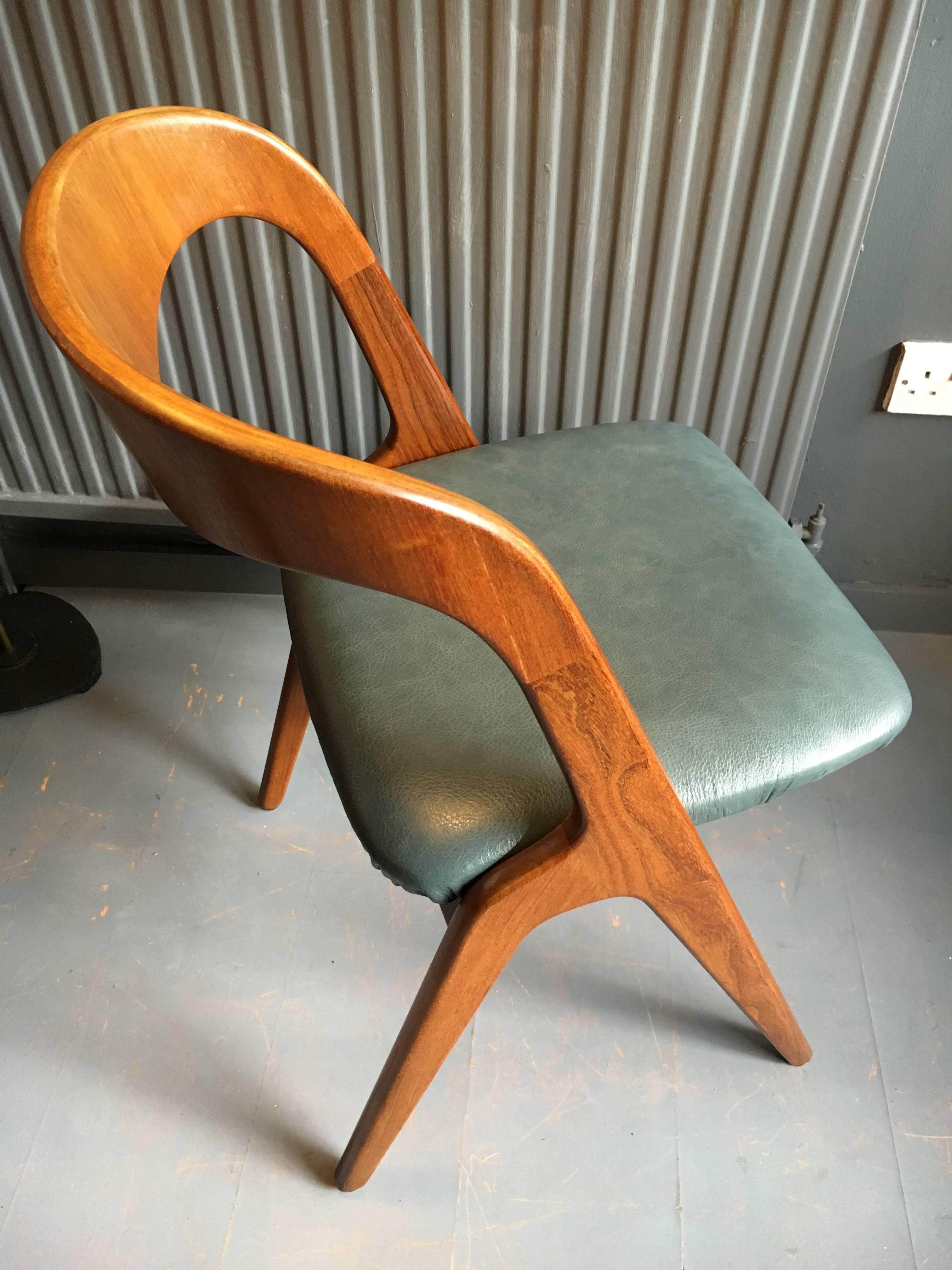 Set of Six Vamo Sonderborg Dining Chairs In Excellent Condition In London, GB
