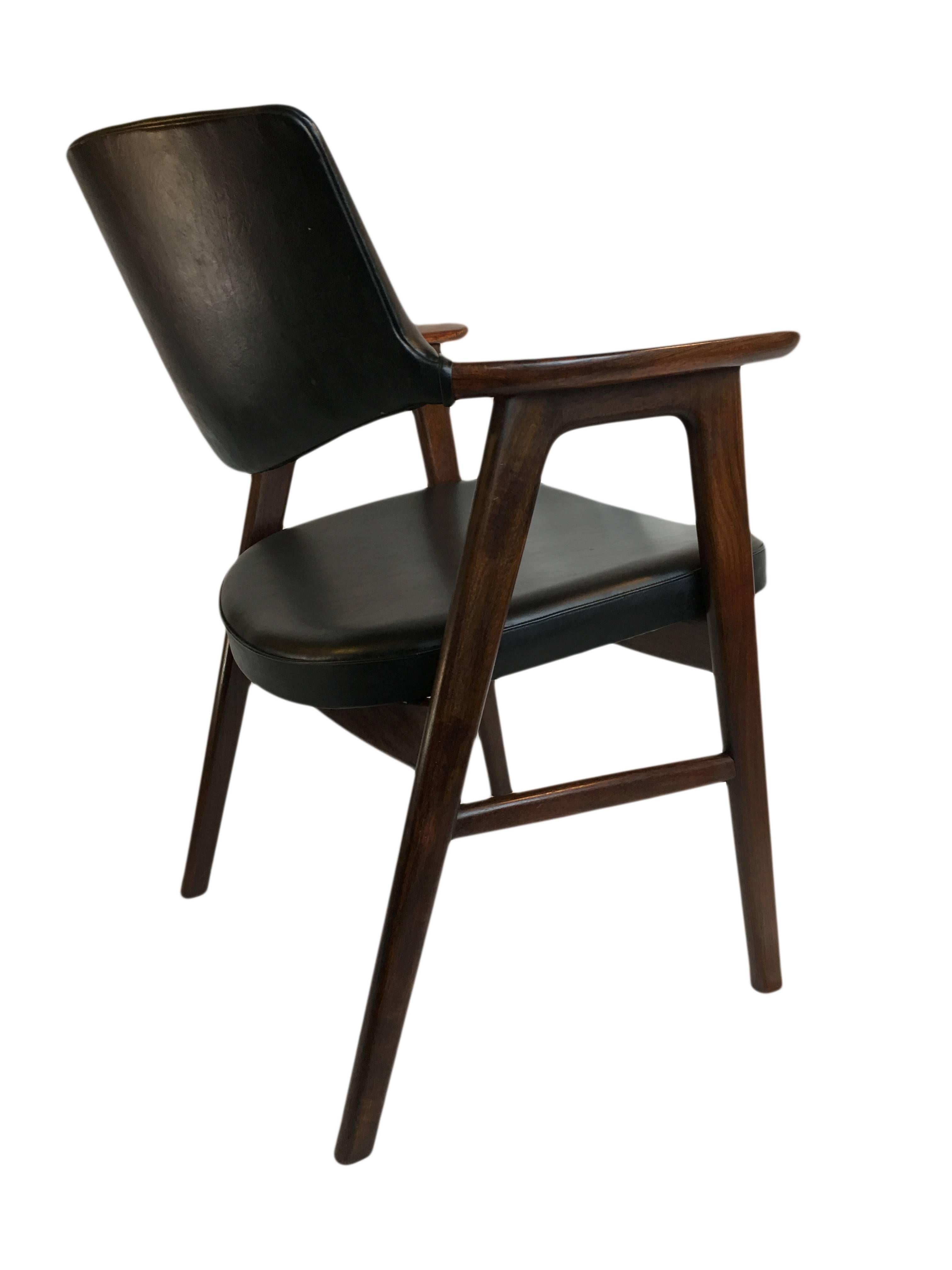 Erik Kirkegaard Rosewood Chair for Hong Stole In Good Condition In London, GB