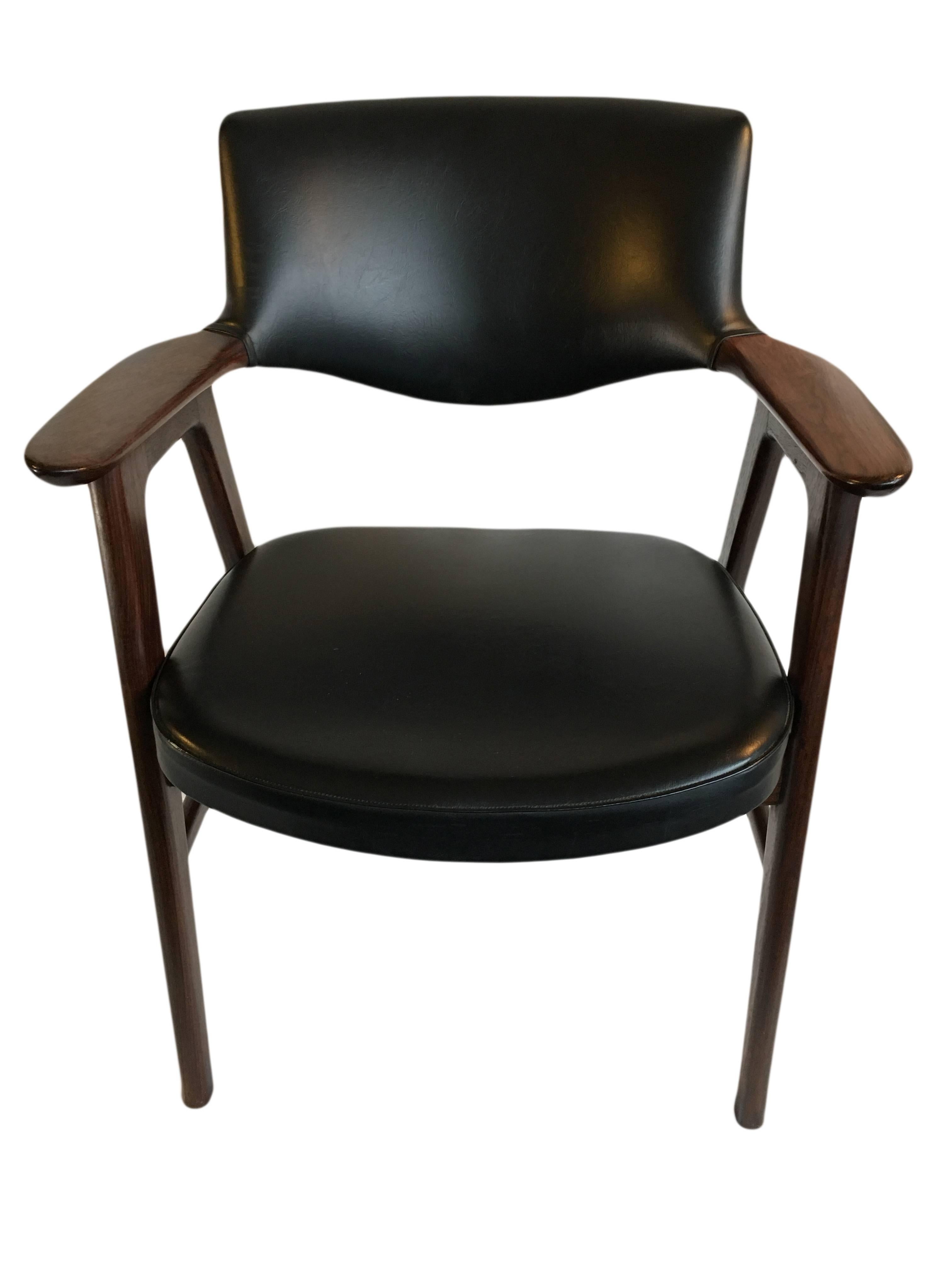 20th Century Erik Kirkegaard Rosewood Chair for Hong Stole