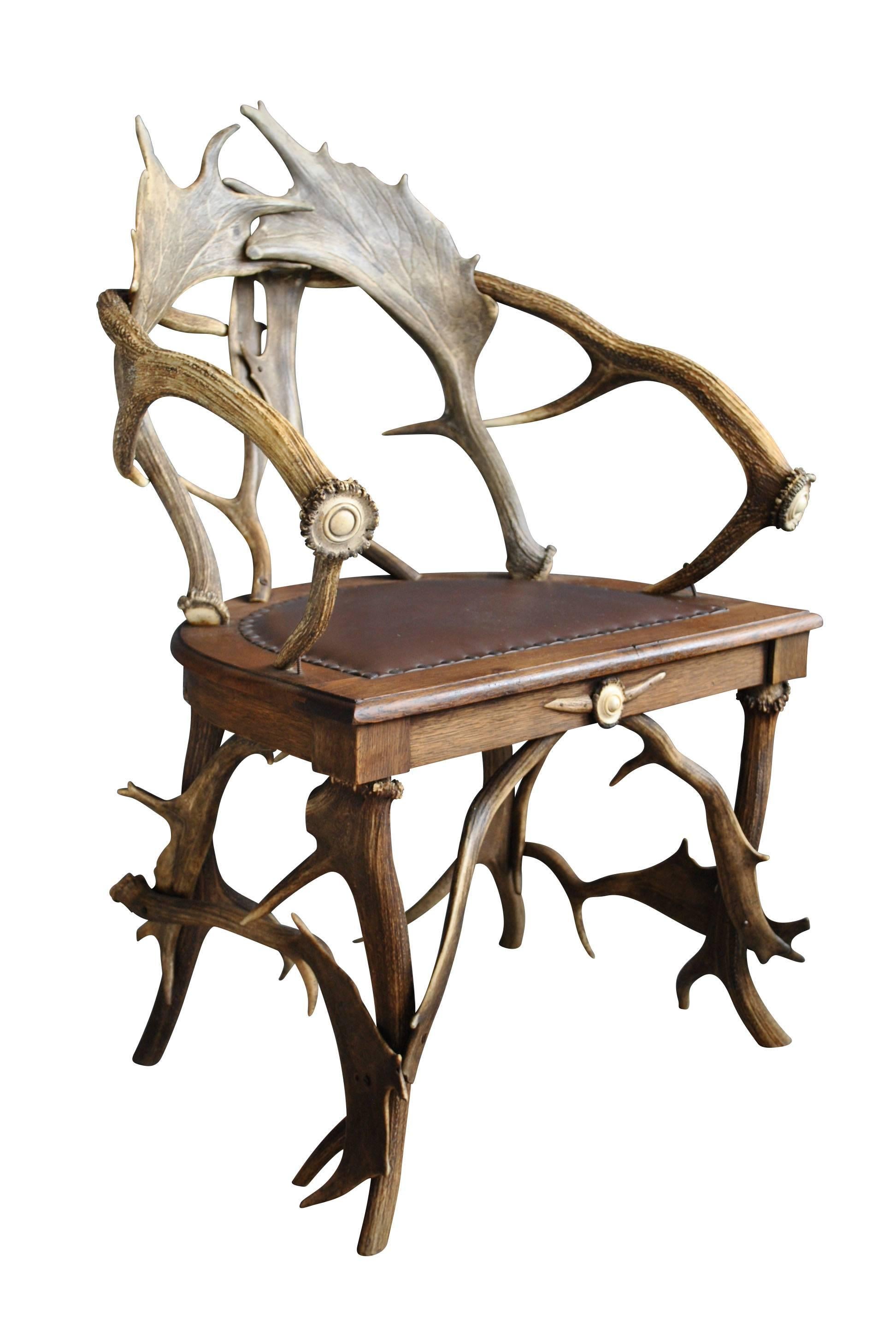 19th Century Spectacular Set of Antique Scandinavian Antler Chairs and Table