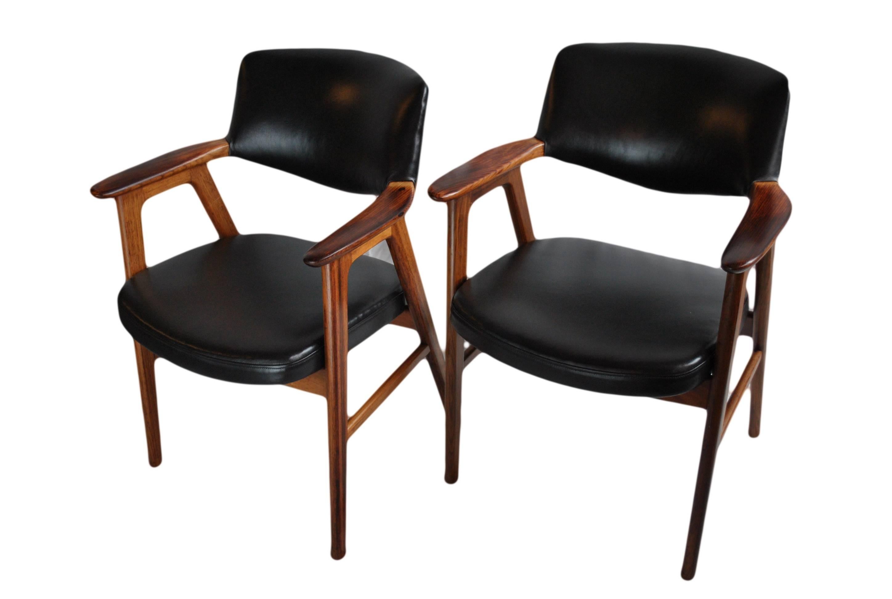 Mid-Century Modern Pair of Fully Restored and Reupholstered Erik Kirkegaard Chairs