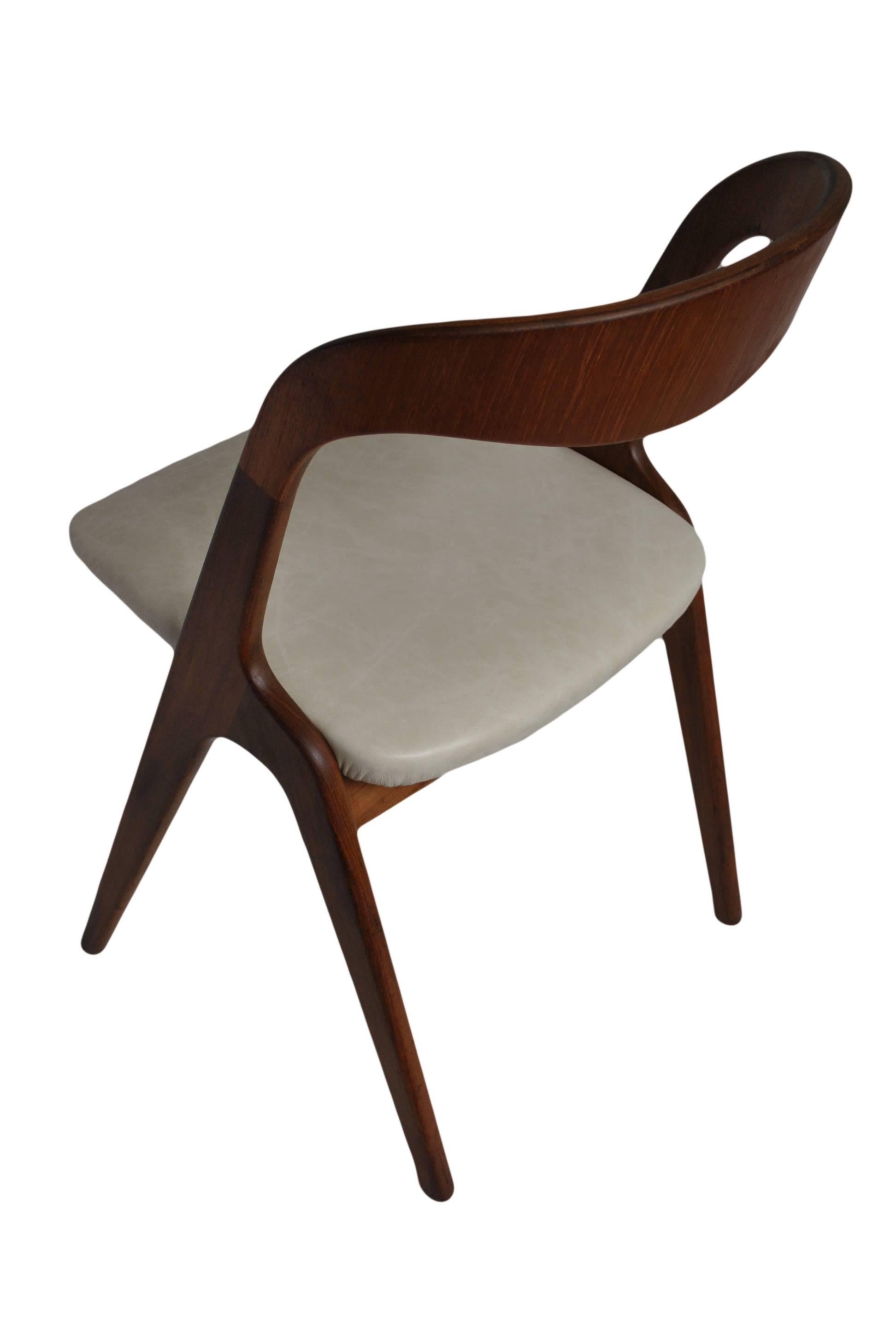 Leather Rare Set of Six Vamo Sonderborg Dining Chairs