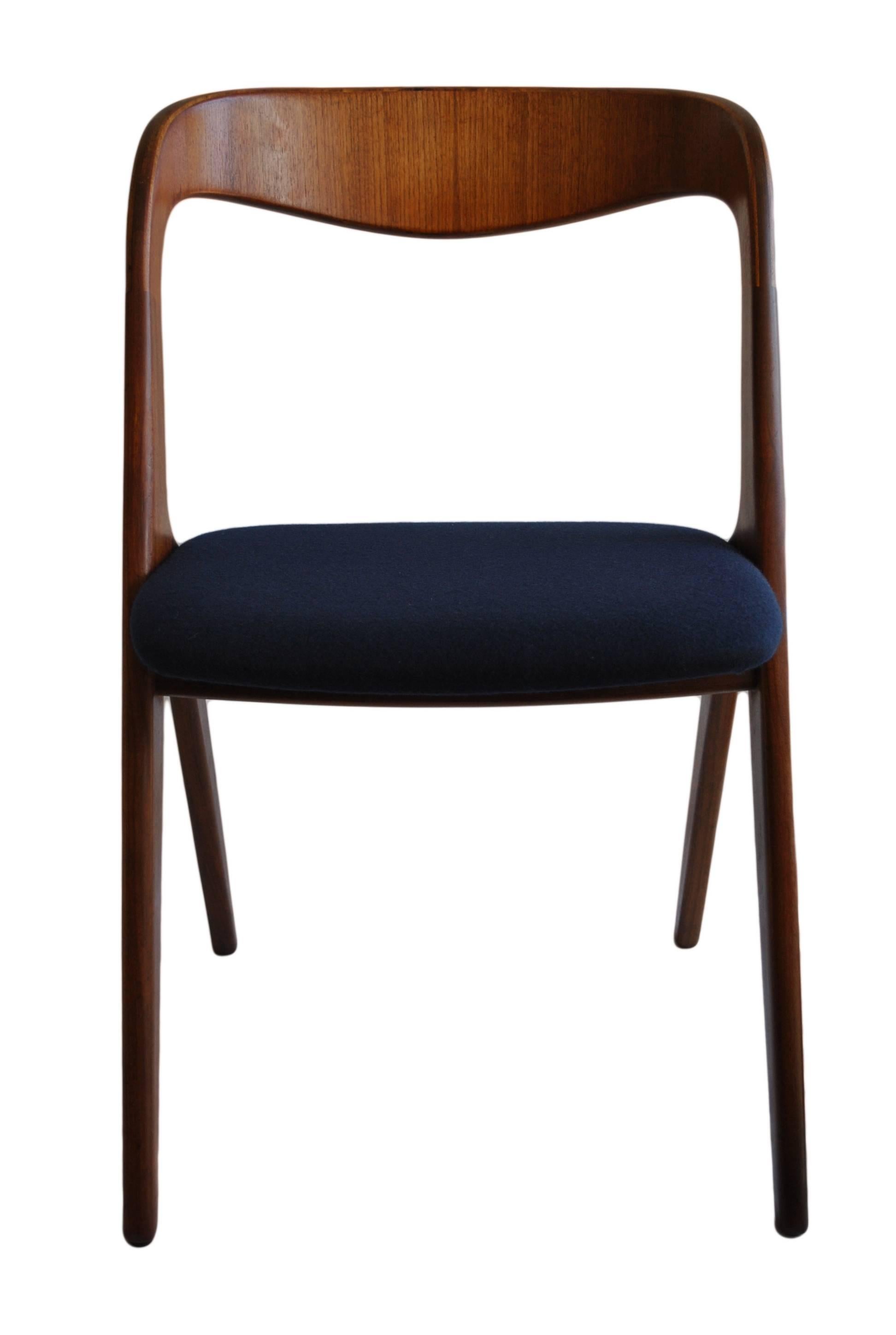 Danish Mid-Century, Re-Upholstered Set of Four Vamo Sonderborg Chairs