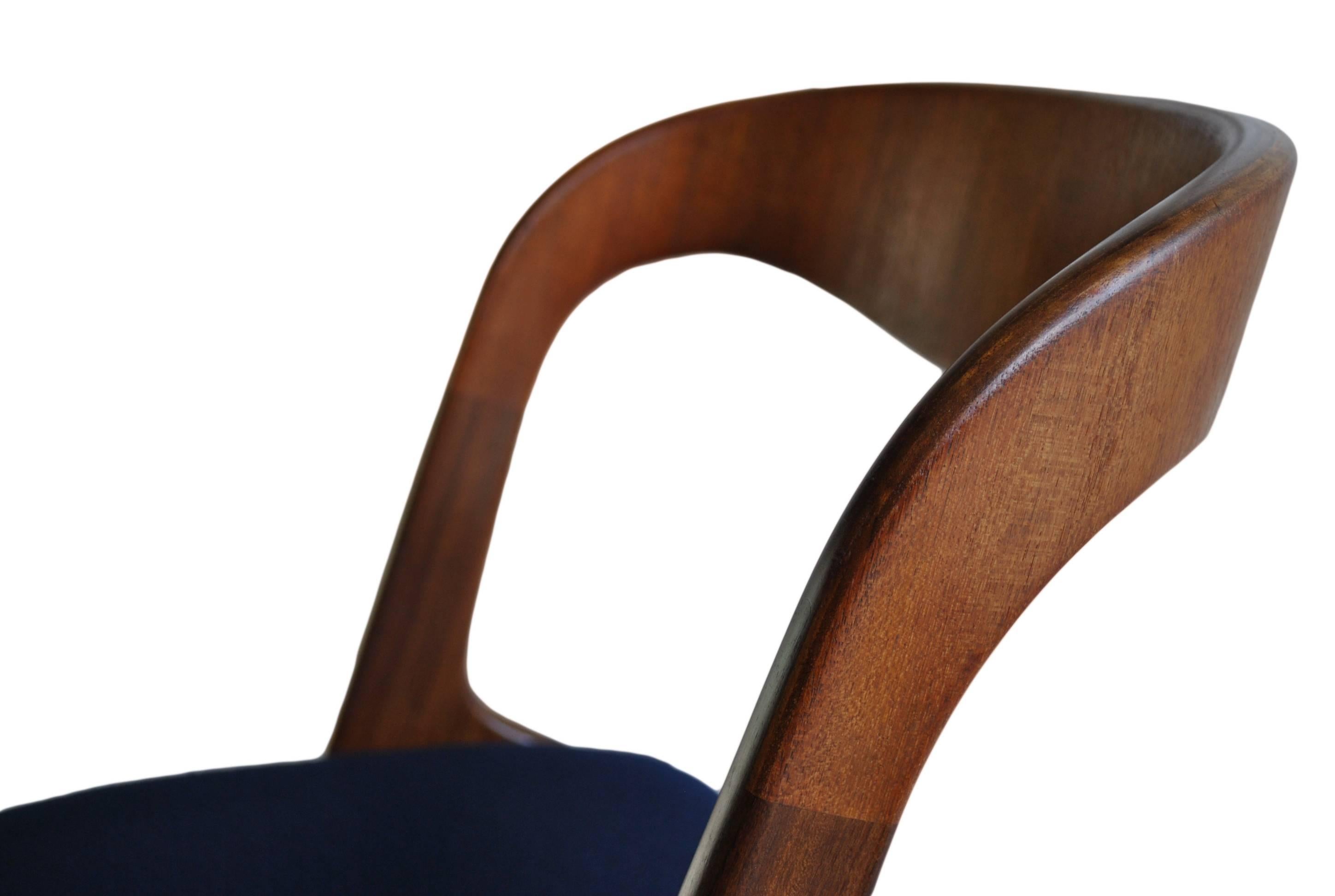 Mid-Century, Re-Upholstered Set of Four Vamo Sonderborg Chairs 3