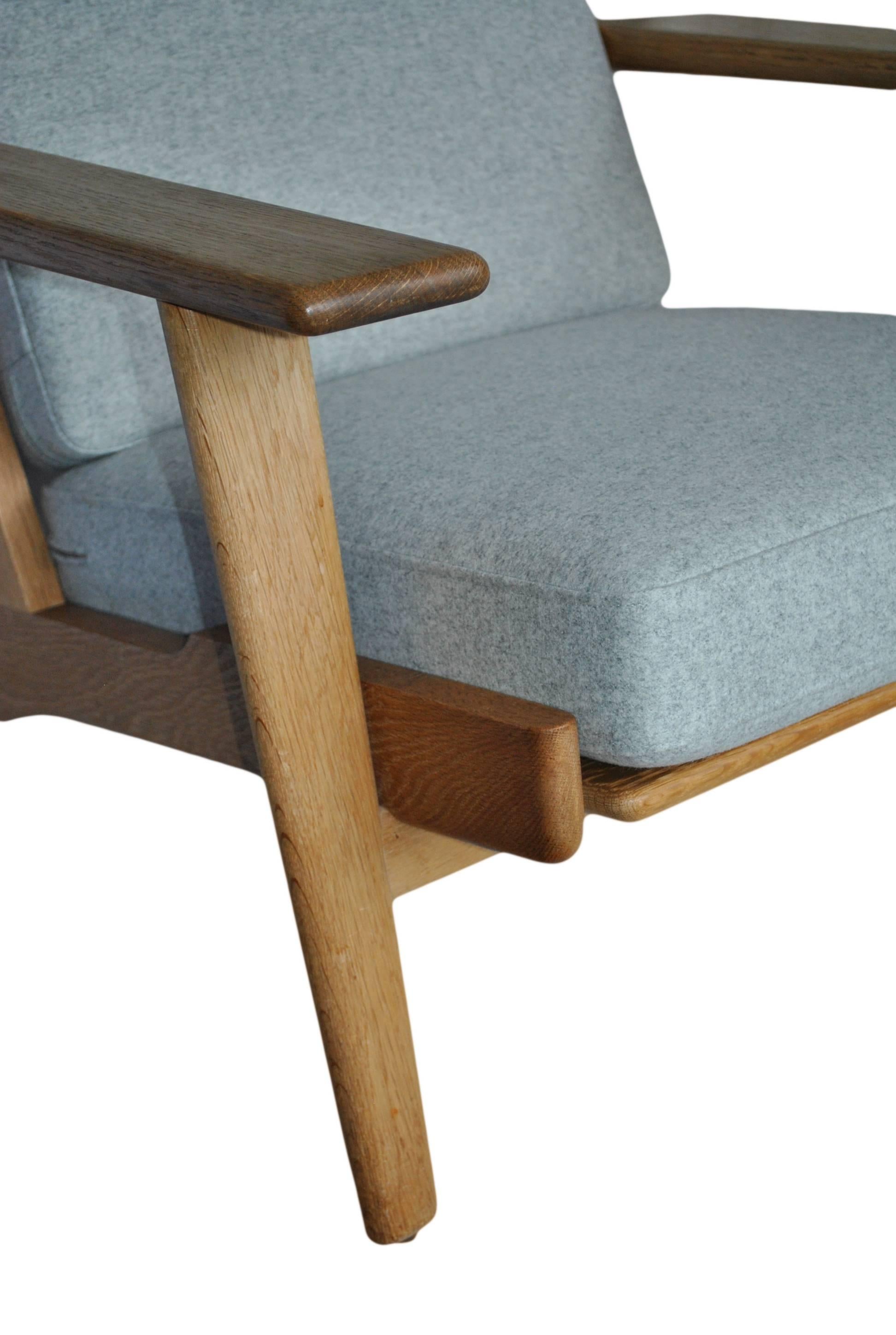 20th Century Hans Wegner GE290 Lounge Chair, 1950s Original. Fully refurbished.