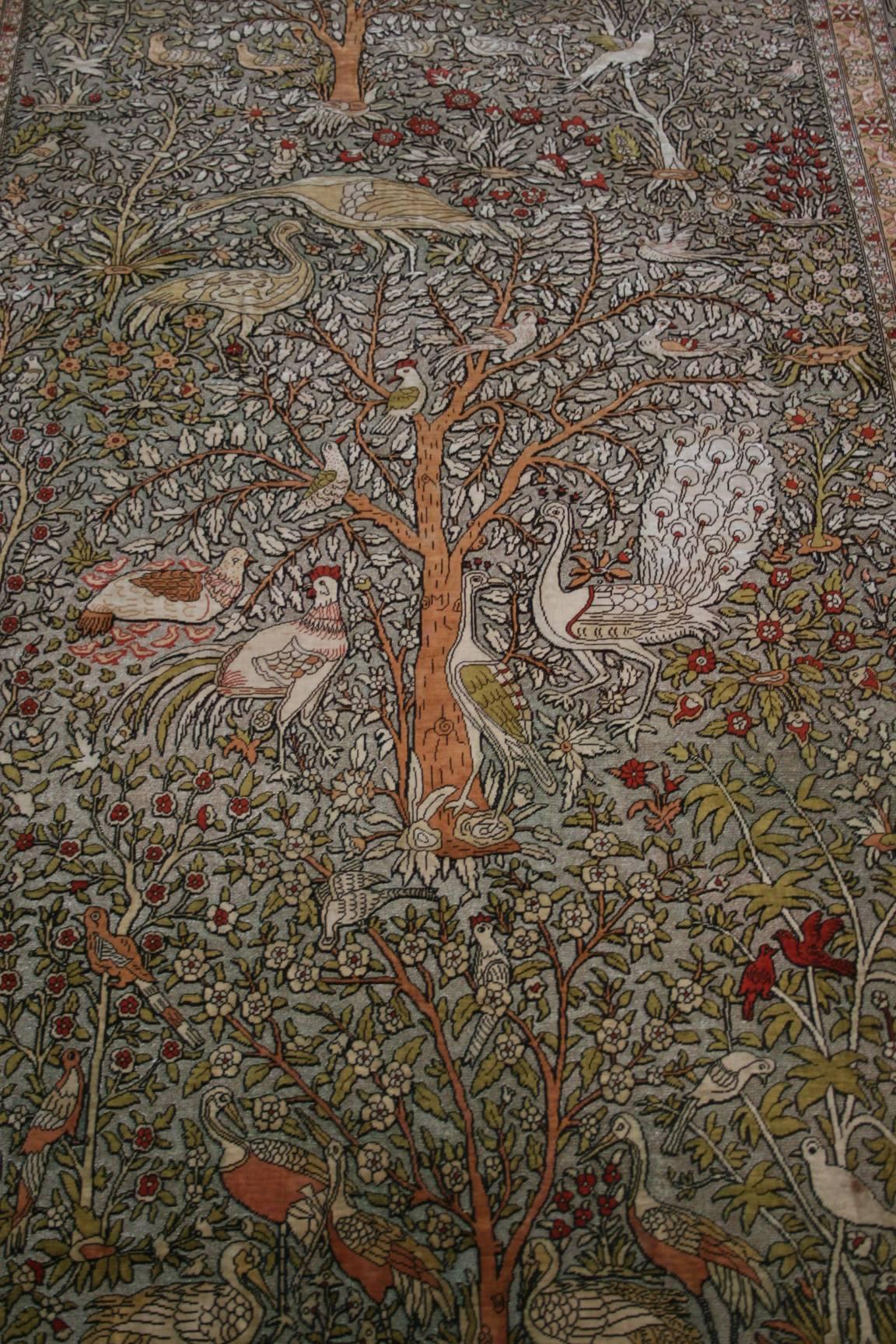 Mid-20th Century Very Rare Antique Silk and Metal Hereke Mughal Design For Sale