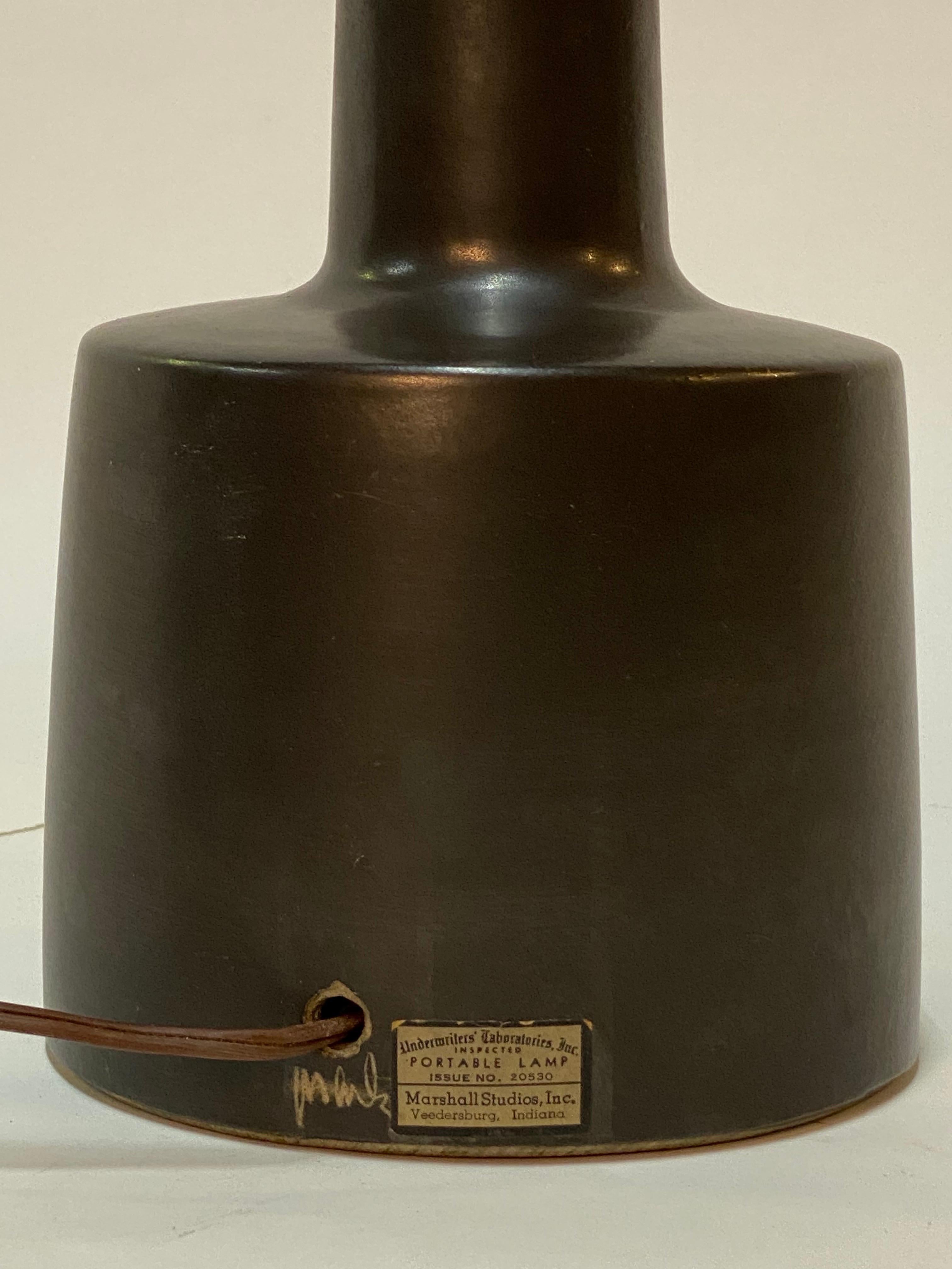 Mid-20th Century Martz Marshall Studios Dark Matte Brown Pottery Table Lamp For Sale