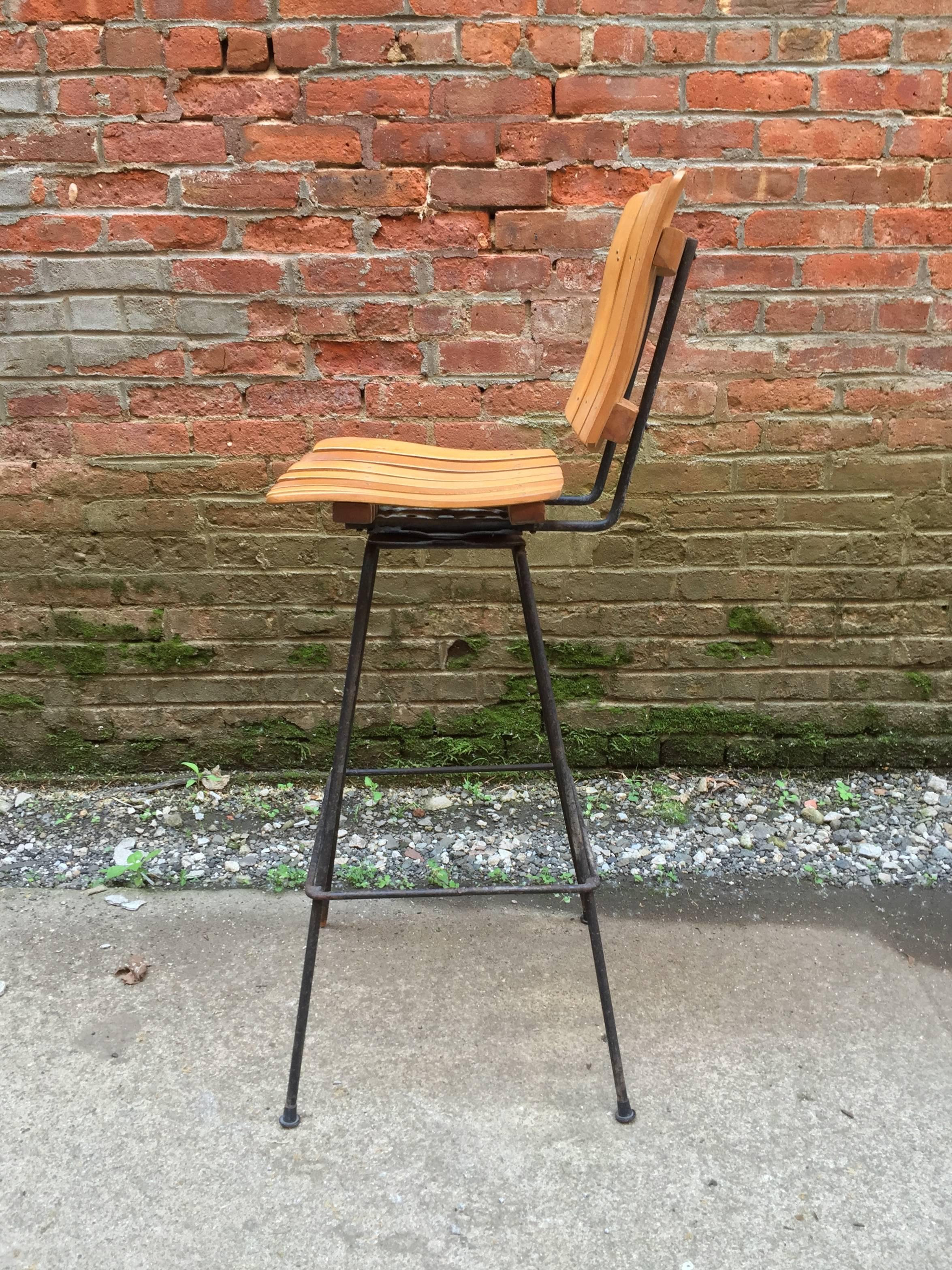 Arthur Umanoff Iron and Birch Swivel Stools for Raymor In Good Condition In Garnerville, NY