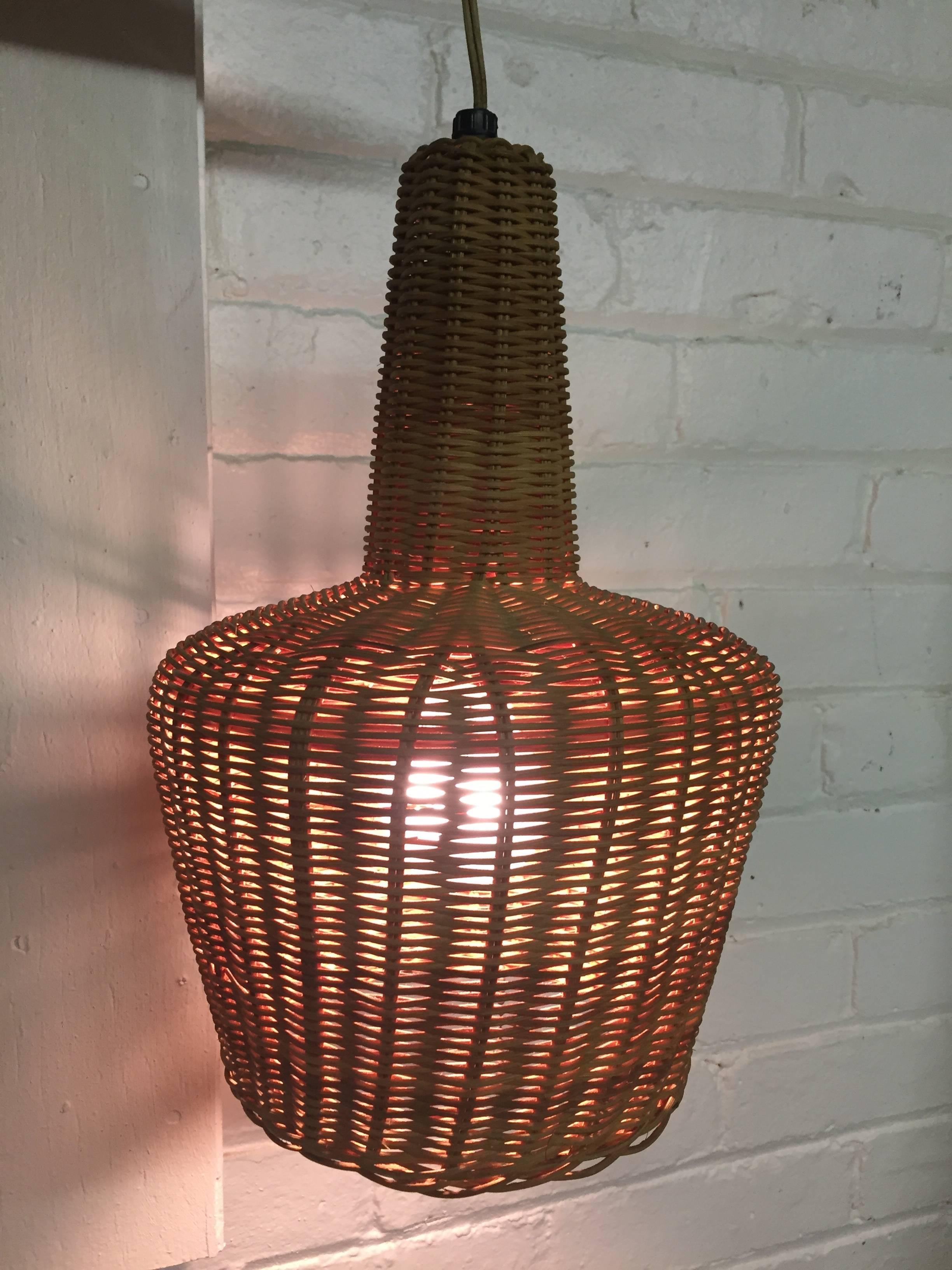 Danish Modern Wicker and Teak Swing Arm Wall Lamp In Good Condition In Garnerville, NY