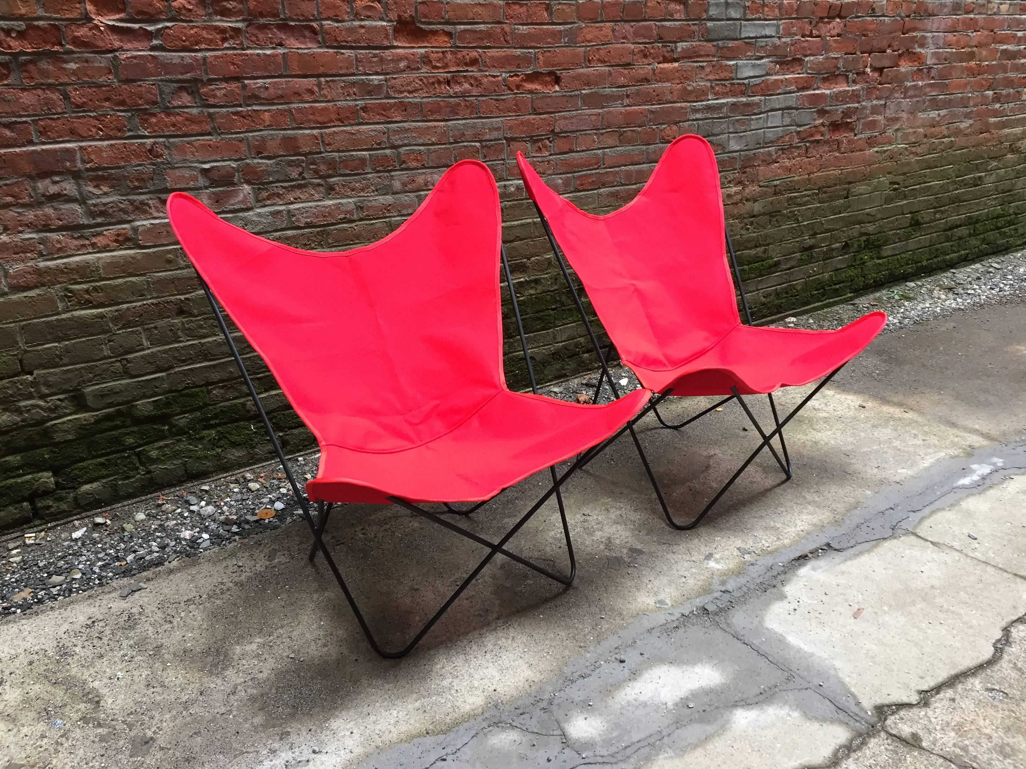 Mid-20th Century Pair of Early Jorge Ferrari-Hardoy Iron Butterfly Sling Chairs