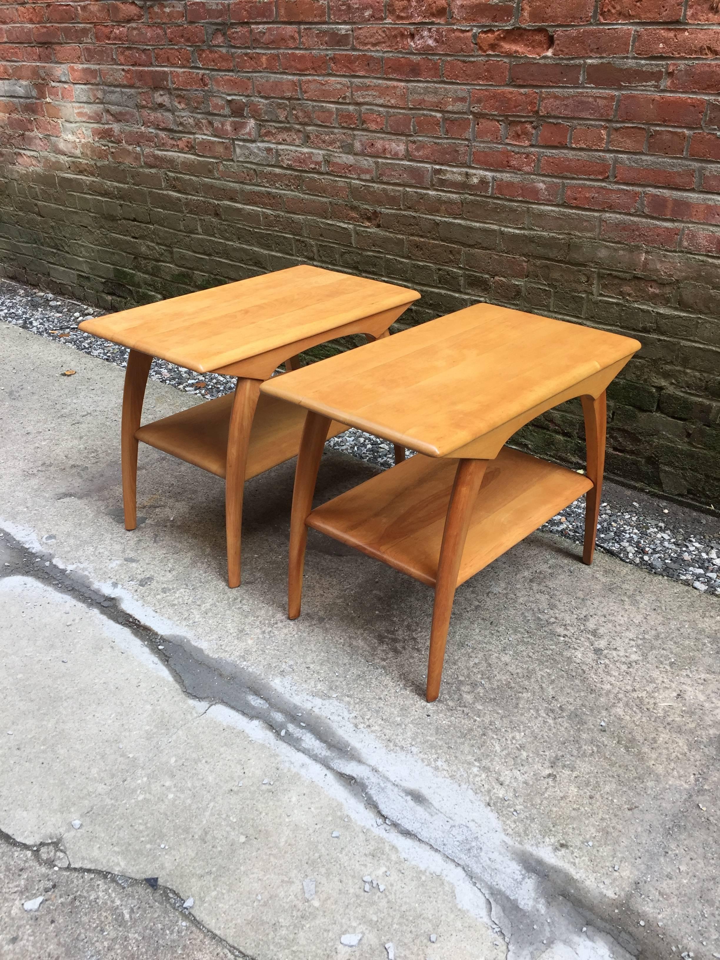 American Pair of Heywood Wakefield M992G End Tables