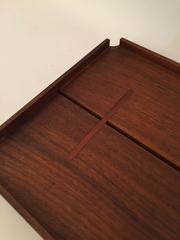 Plateau de service en noyer massif à dessus cannelé pour Raymor