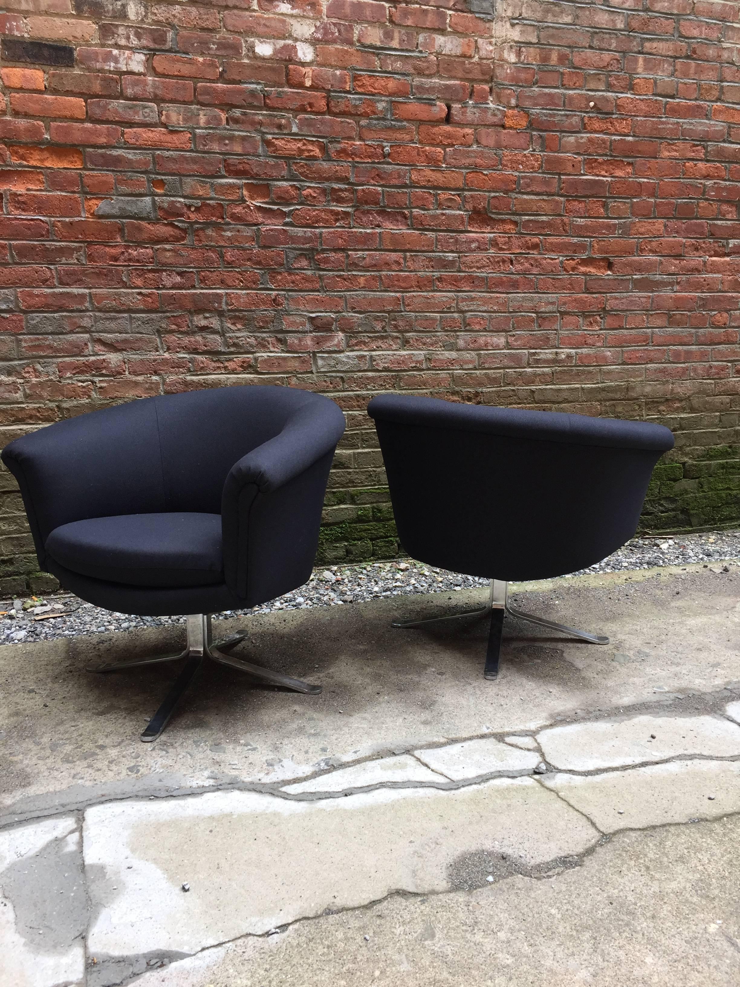 Pair of Nicos Zographos Modern Swivel Chairs 3