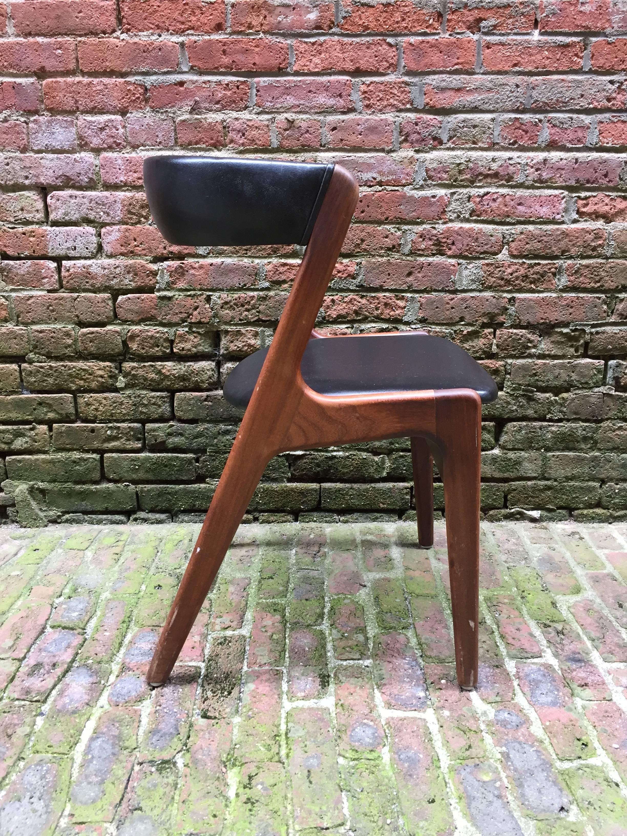 Set of Four Sculptural Teak Chairs in Style of Kai Kristiansen In Good Condition In Garnerville, NY