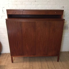 Paul McCobb Calvin Group Irwin Collection Dresser
