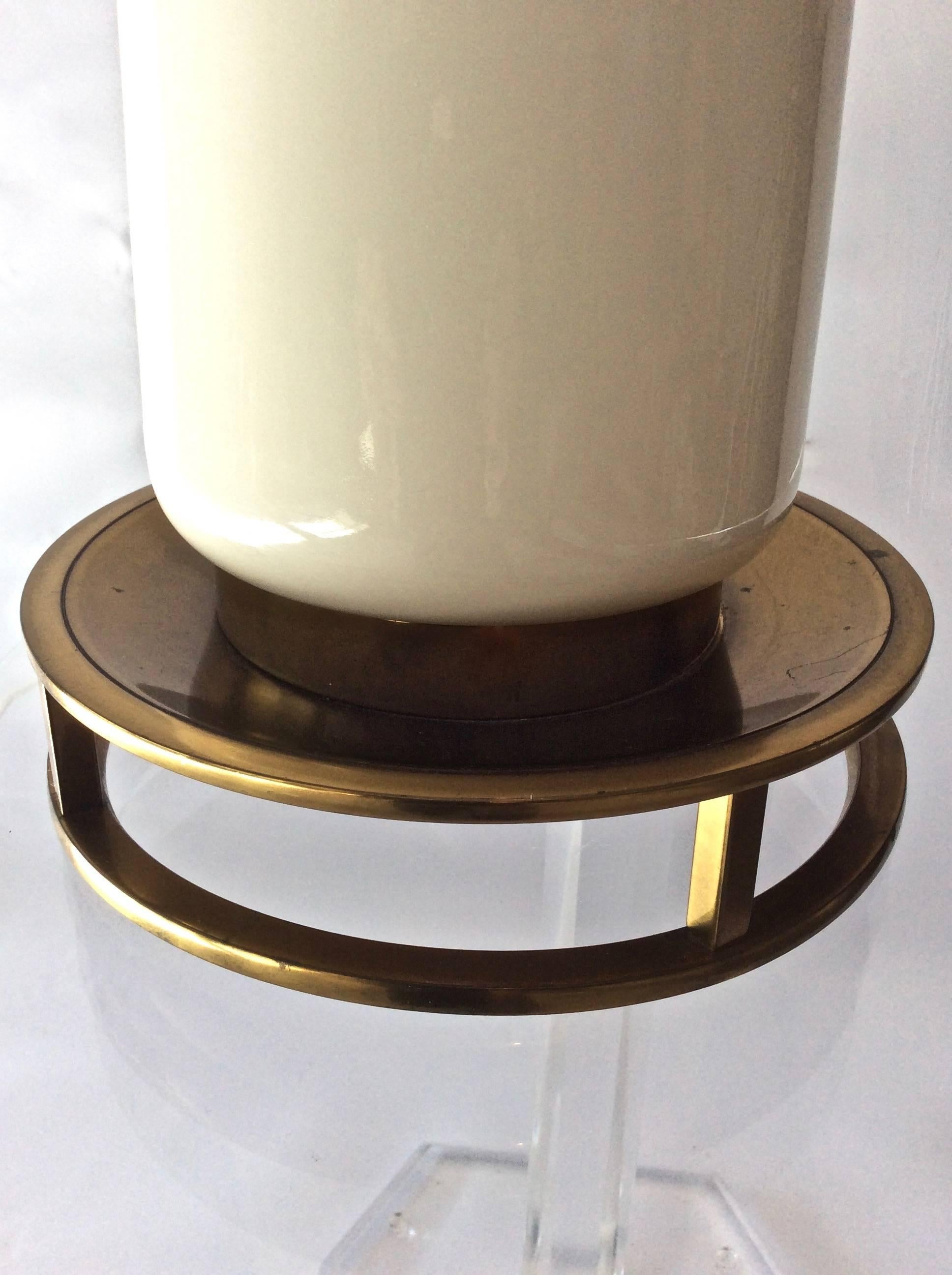 Large Mid-Century Modern Ceramic Stiffel Table Lamp In Excellent Condition For Sale In Stamford, CT