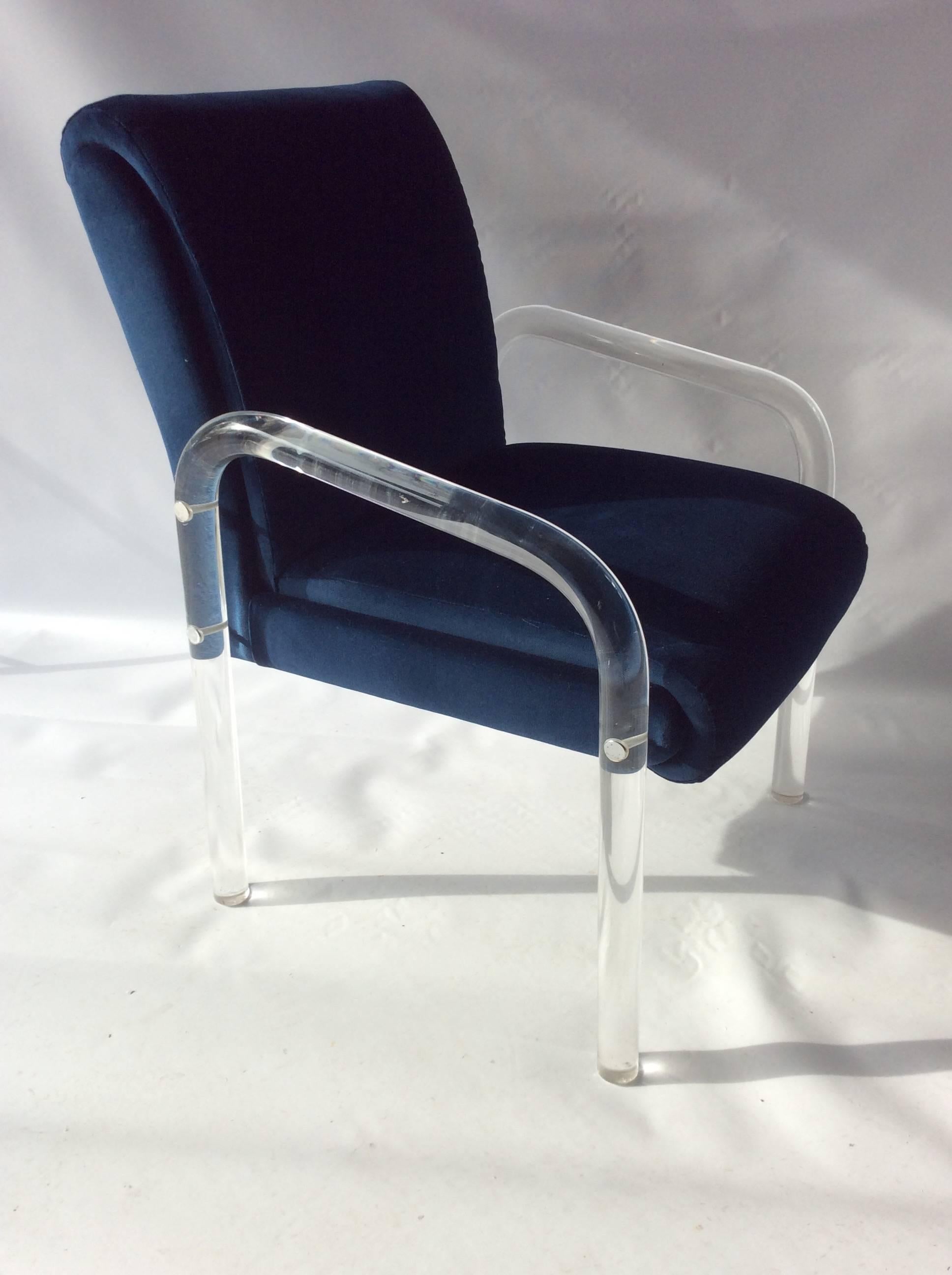 Pair of Vintage Lucite Arm Chairs, Manner Charles Hollis Jones or Lion In Frost 1
