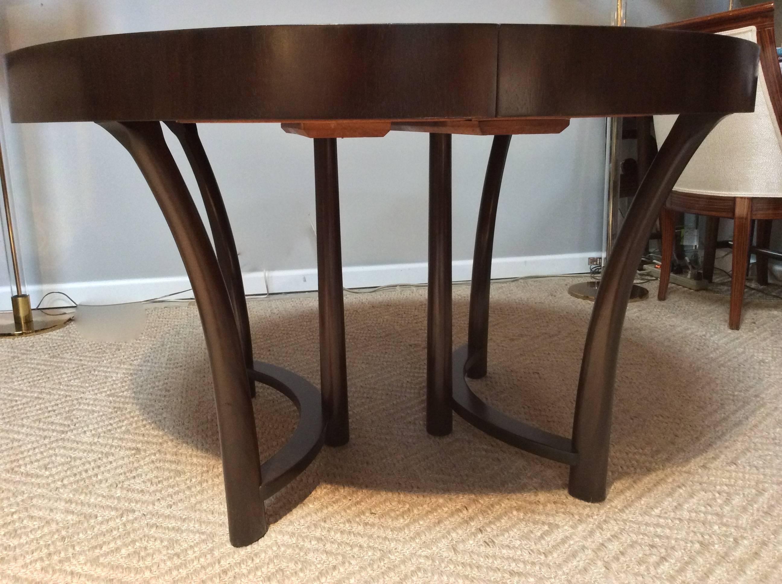 T. H. Robsjohn-Gibbings Walnut Dining Table, with One Leaf for Widdicomb In Excellent Condition In Stamford, CT