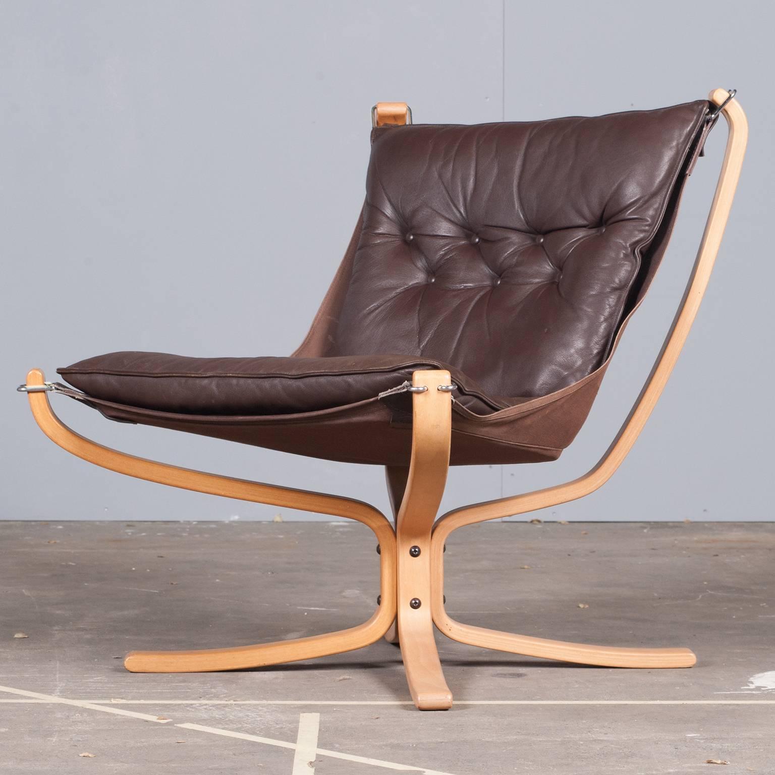 Mid-Century Modern Norwegian Falcon Chair in Chocolate Brown Leather by Sigurd Ressel, 1971 For Sale