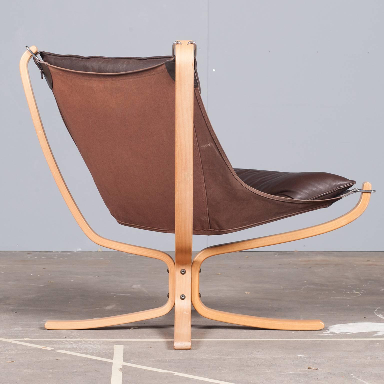 Norwegian Falcon Chair in Chocolate Brown Leather by Sigurd Ressel, 1971 In Excellent Condition For Sale In Melbourne, Victoria