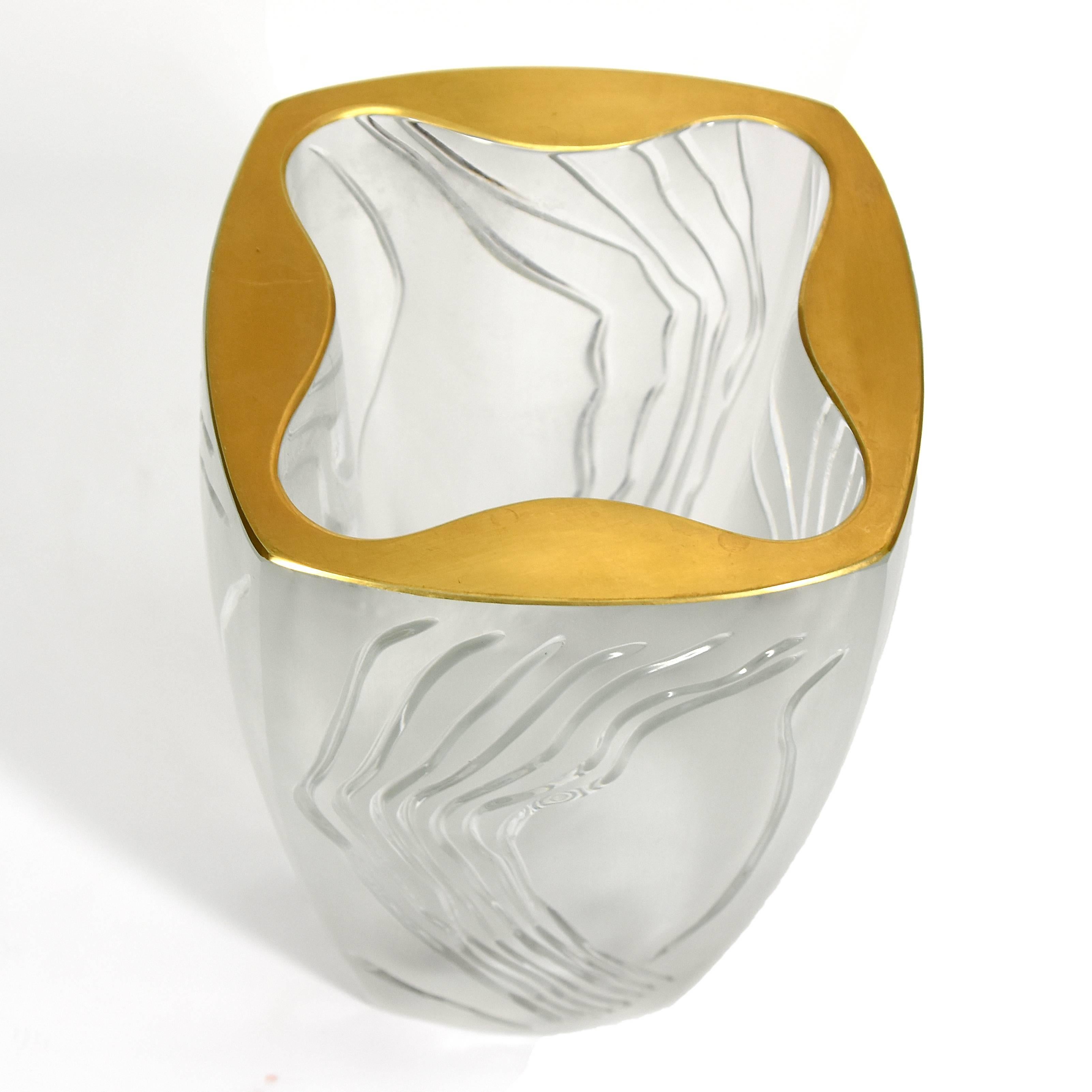 French Lalique Limited Edition 'Yasna' Vase with a Gold Detail, circa 2000 For Sale