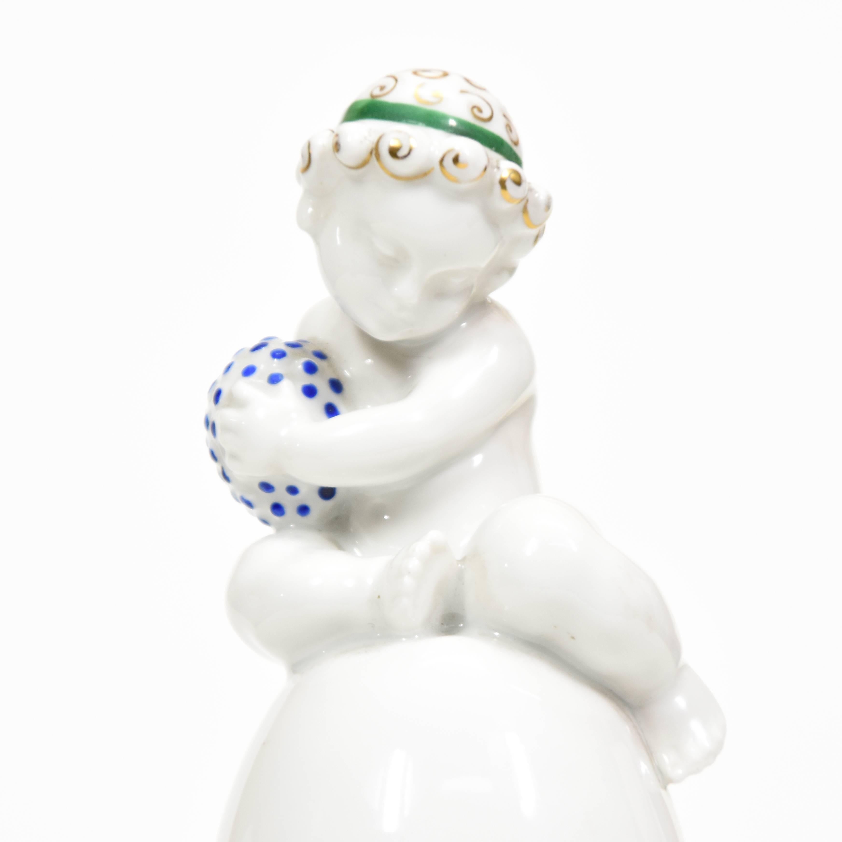 20th Century Porzellanfabrik Fraureuth Sucessionist Porcelain Box with Cupid, circa 1910 For Sale