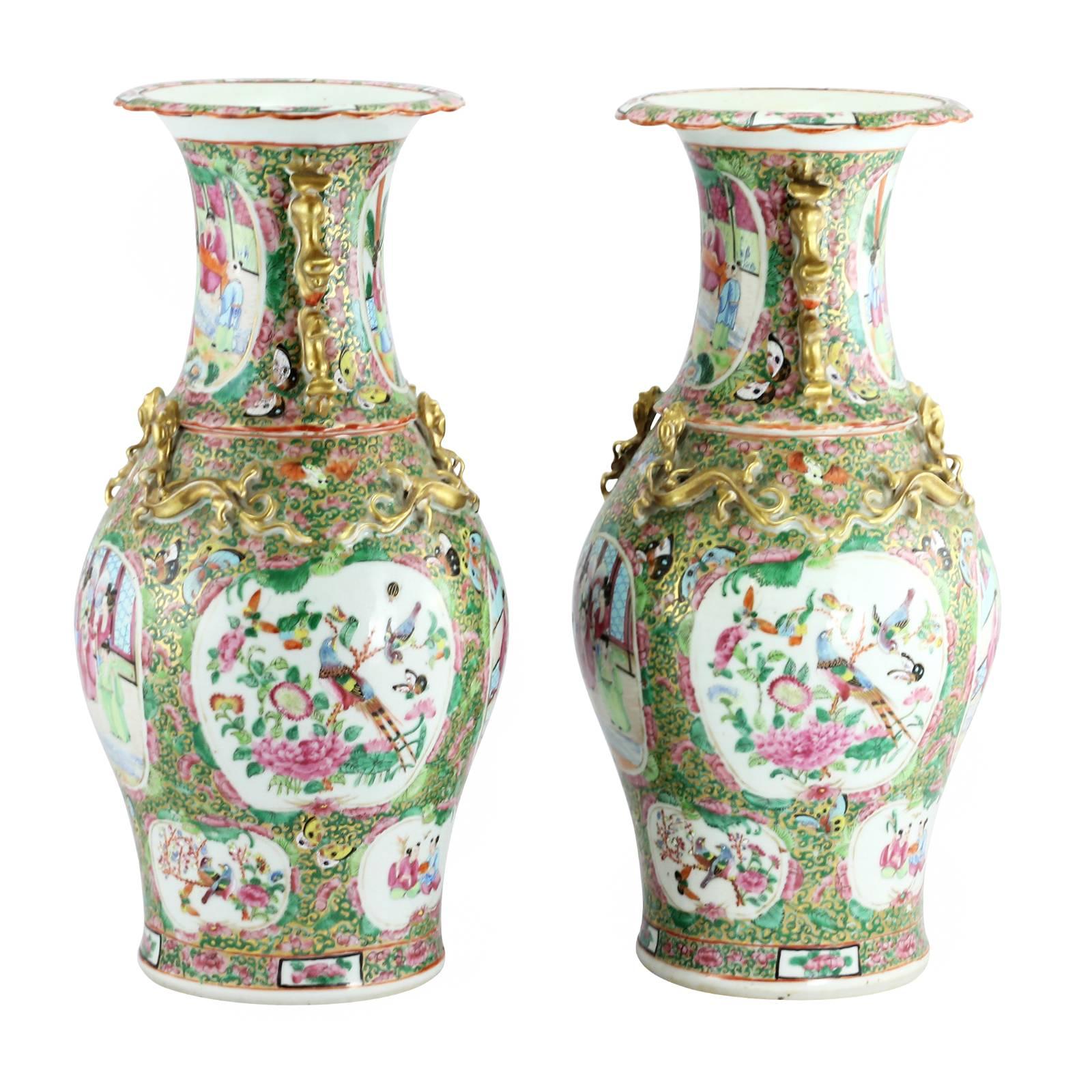 Pair of 19th Century Chinese Qing Dynasty Famille Rose Vases 1