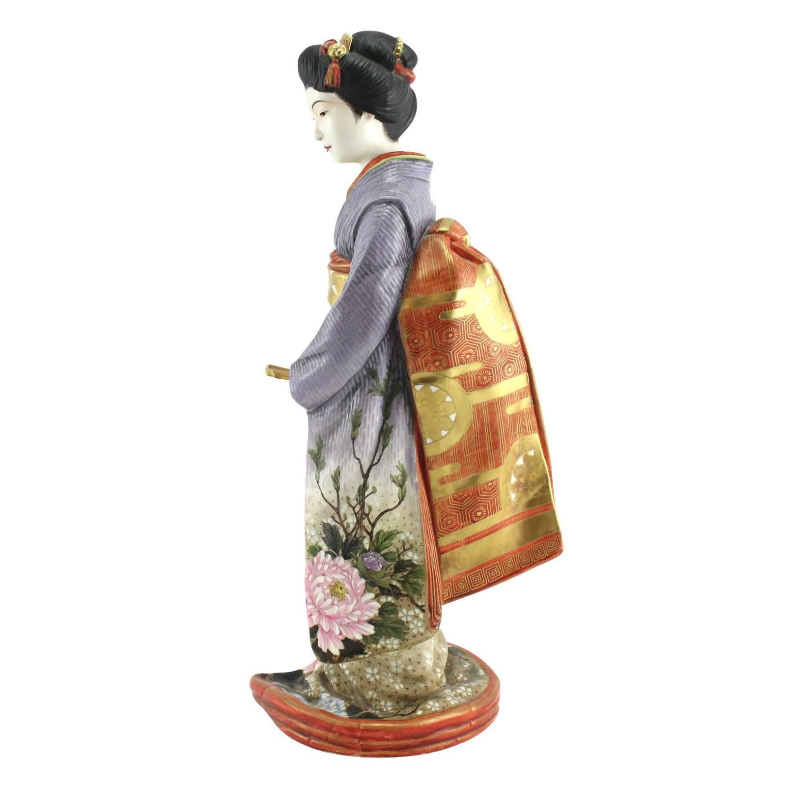 Important Hand-Painted Japanese Meiji Porcelain Geisha by Kinkozan Sobei For Sale 2