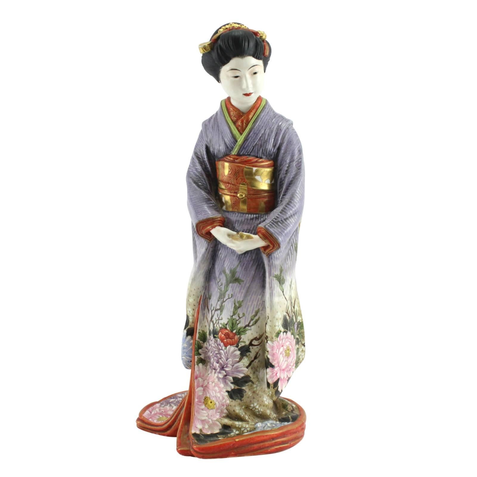 Important Hand-Painted Japanese Meiji Porcelain Geisha by Kinkozan Sobei For Sale