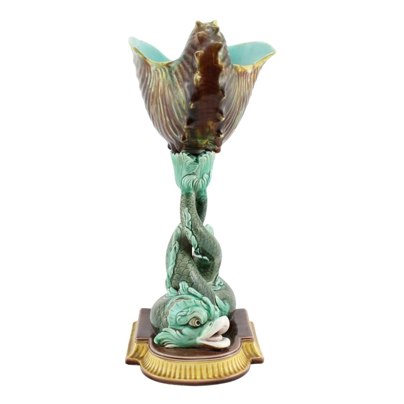 19th Century Majolica Centerpiece by Wedgwood In Excellent Condition In Brisbane, Queensland