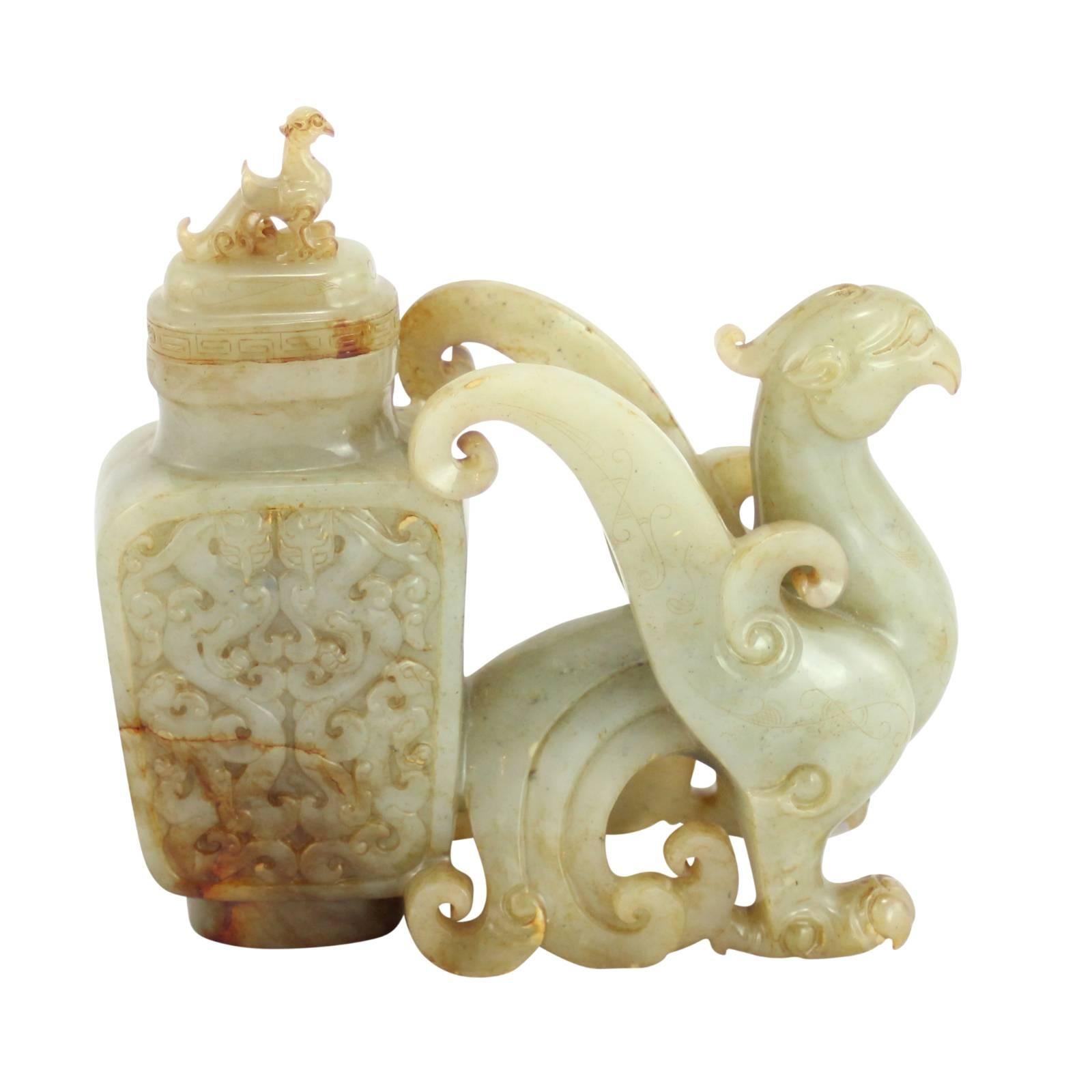 Early 20th Century Carved Chinese Jade Lidded Vase In Excellent Condition For Sale In Brisbane, Queensland