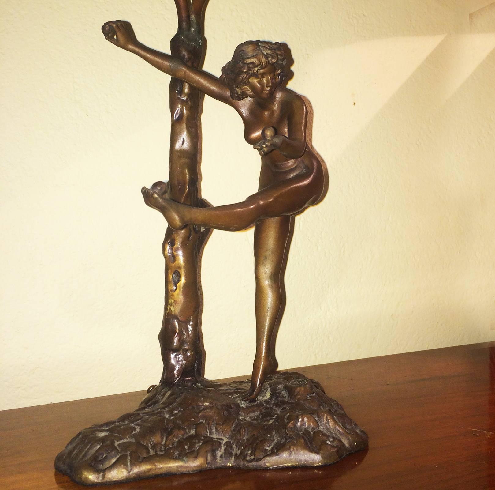 French Art Deco Nude Bronze Lamp by Schmidt Kestner with a Pate de Verre Shade