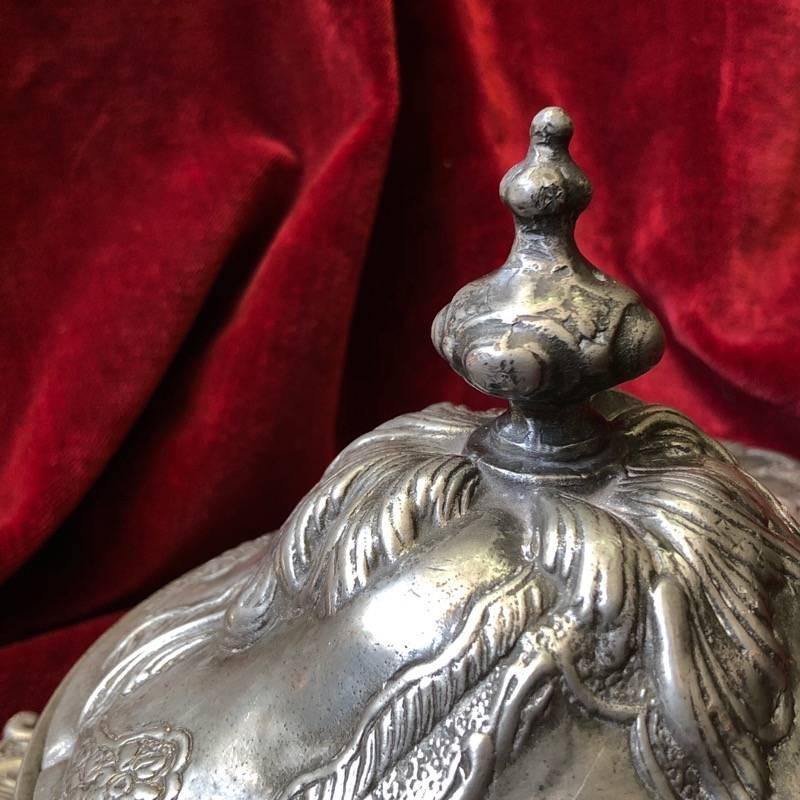 Polish Pewter Rococo Form Covered Bowl and Stand, Early 18th Century In Good Condition For Sale In Geelong, Victoria