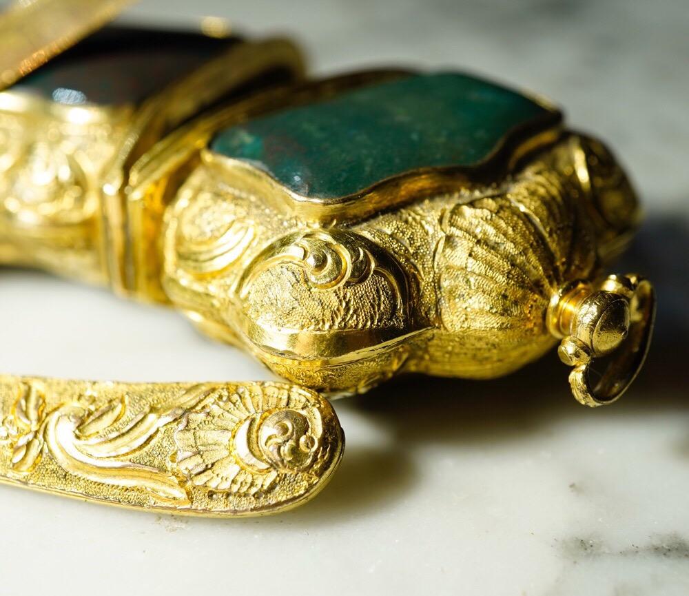 German Etui, Gilt Copper with Bloodstone Sides, Partial Contents, circa 1750 For Sale 8
