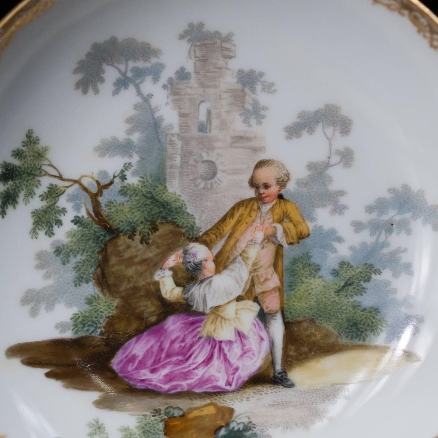 Meissen Teabowl and Saucer, Watteauesque Scenes, circa 1770 In Good Condition For Sale In Geelong, Victoria