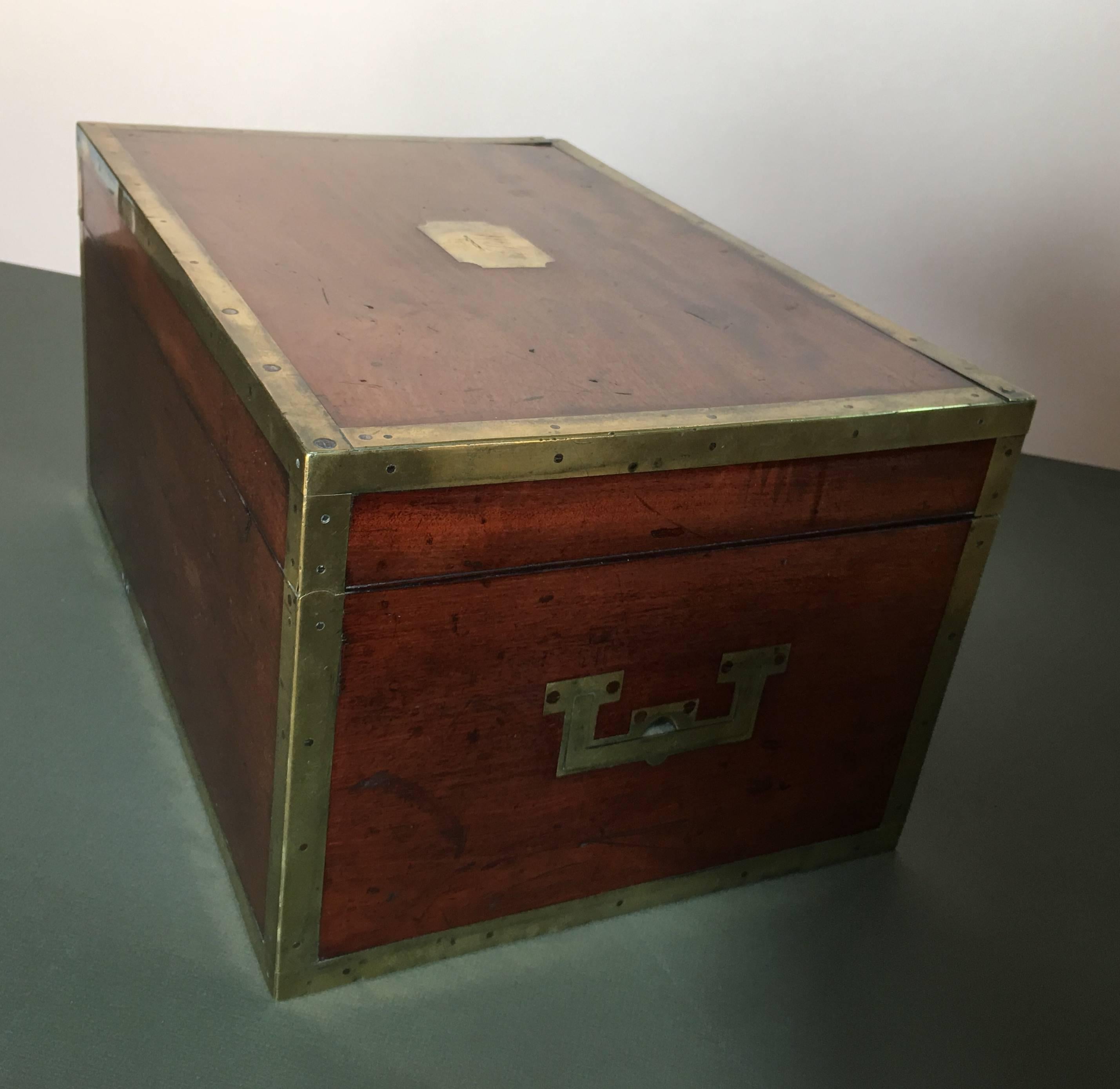 Major-General Sir Peregrine Maitland's Mahogany Document Box, circa 1825 For Sale 3