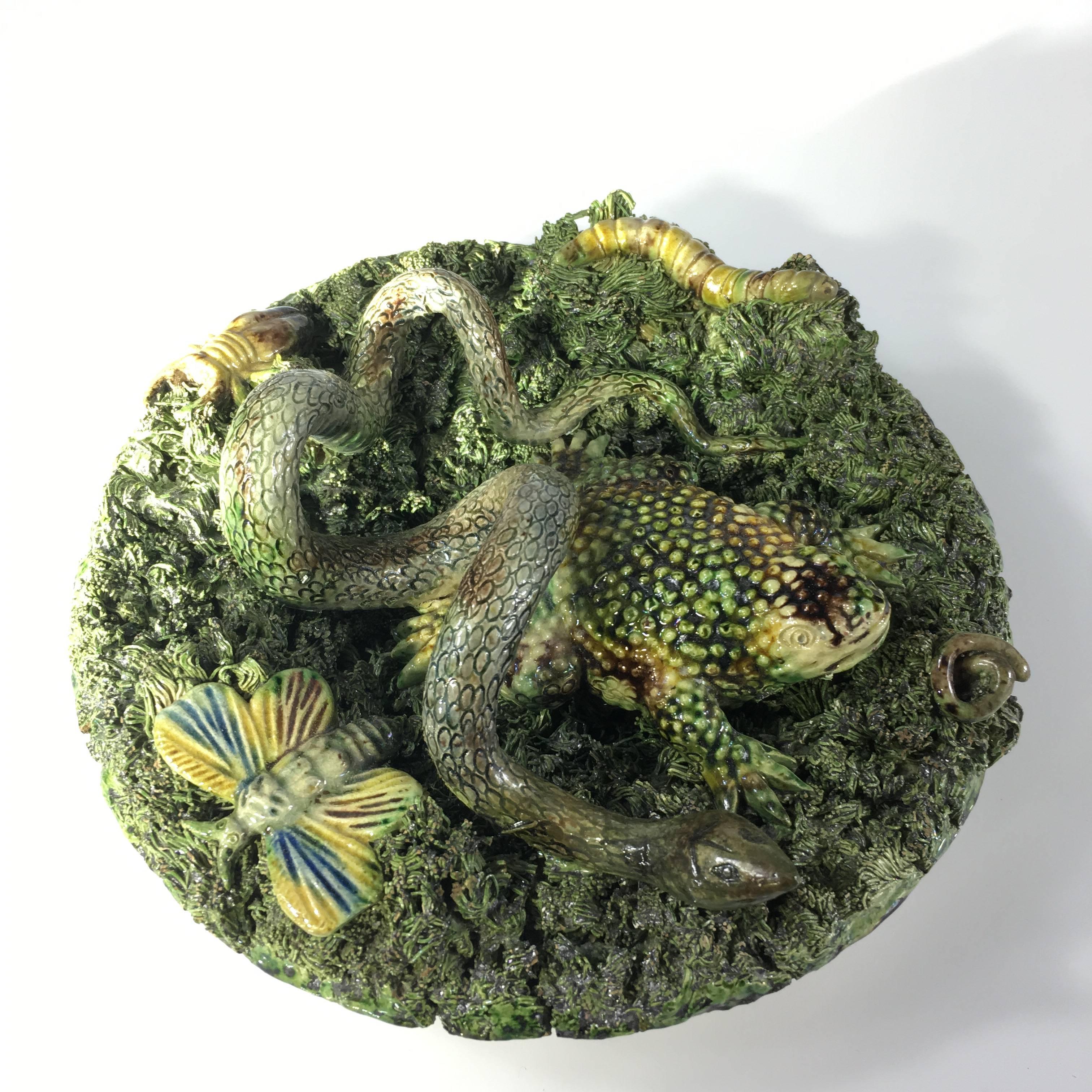 Portuguese Pallisy Type Dish with Frog, Snake, Worm and Grub by Jose Cunha, Portugal